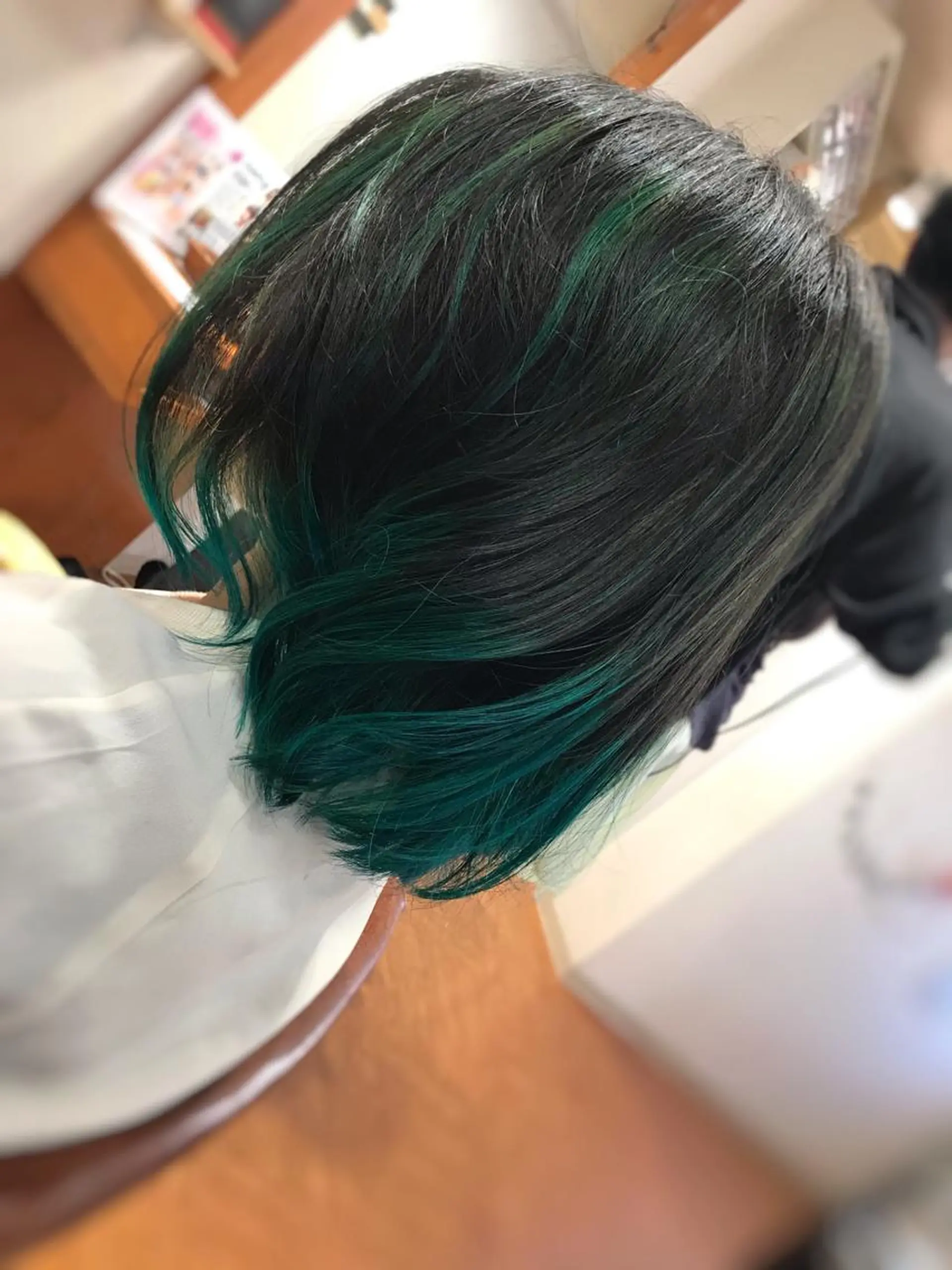 ミディアム ハイライト 代表　しみず としやのヘアスタイル