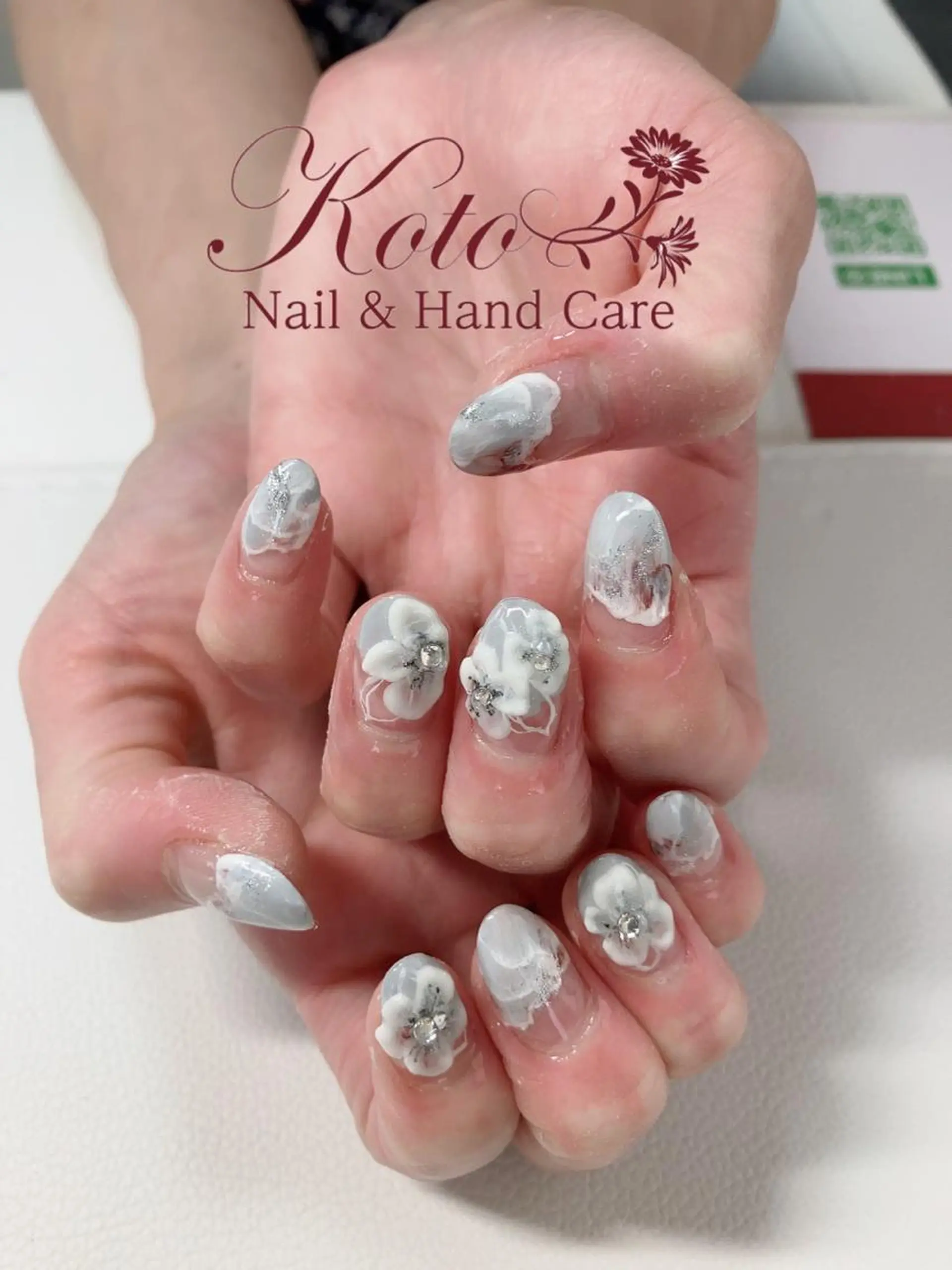 ネイル 長さ出し フットネイル フレンチネイル ジェルネイル ラメ(グリッター) Risa ネイルサロンKOTOのネイルデザイン