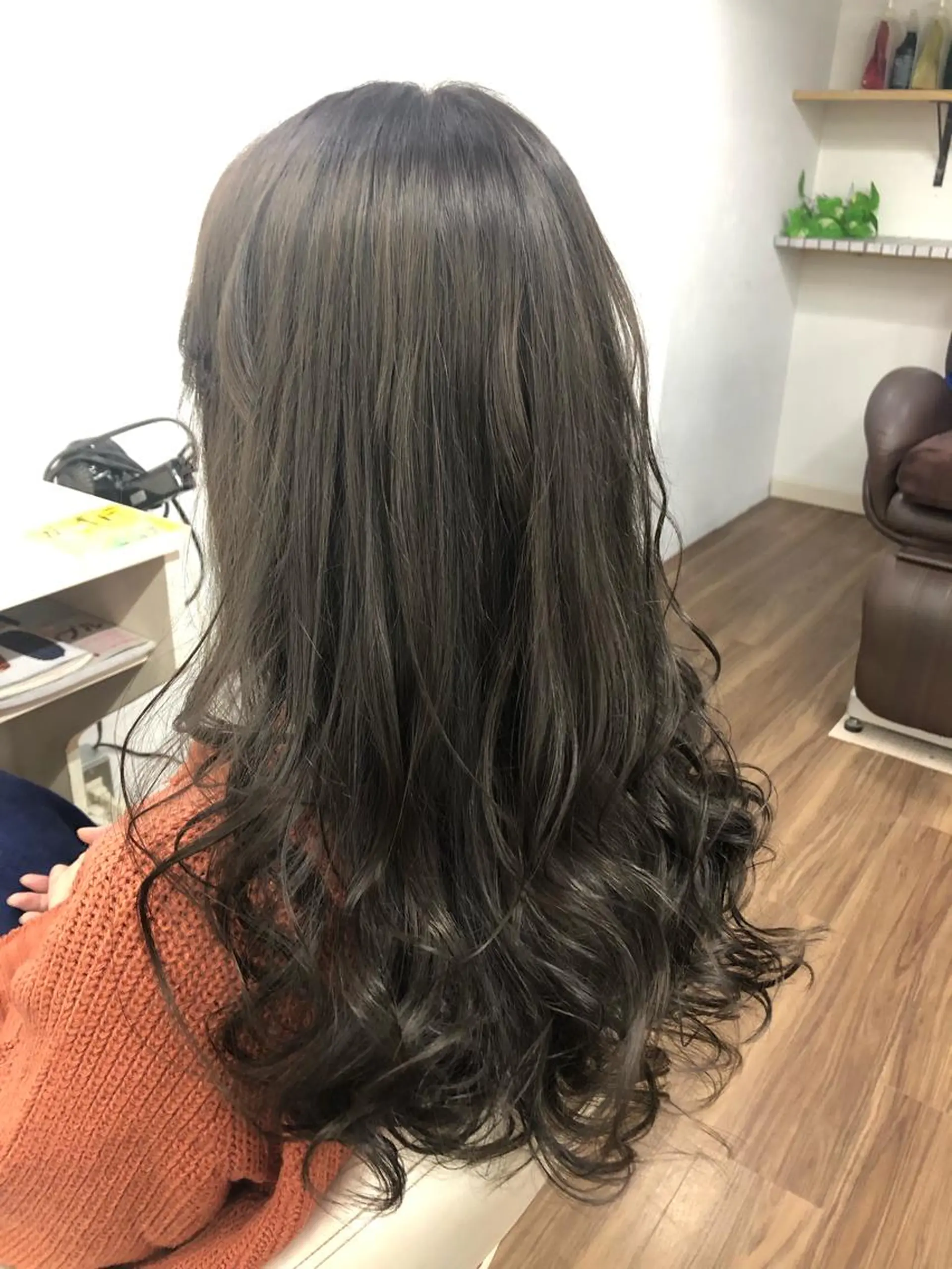 ロング カラー 正木 彩音のヘアスタイル