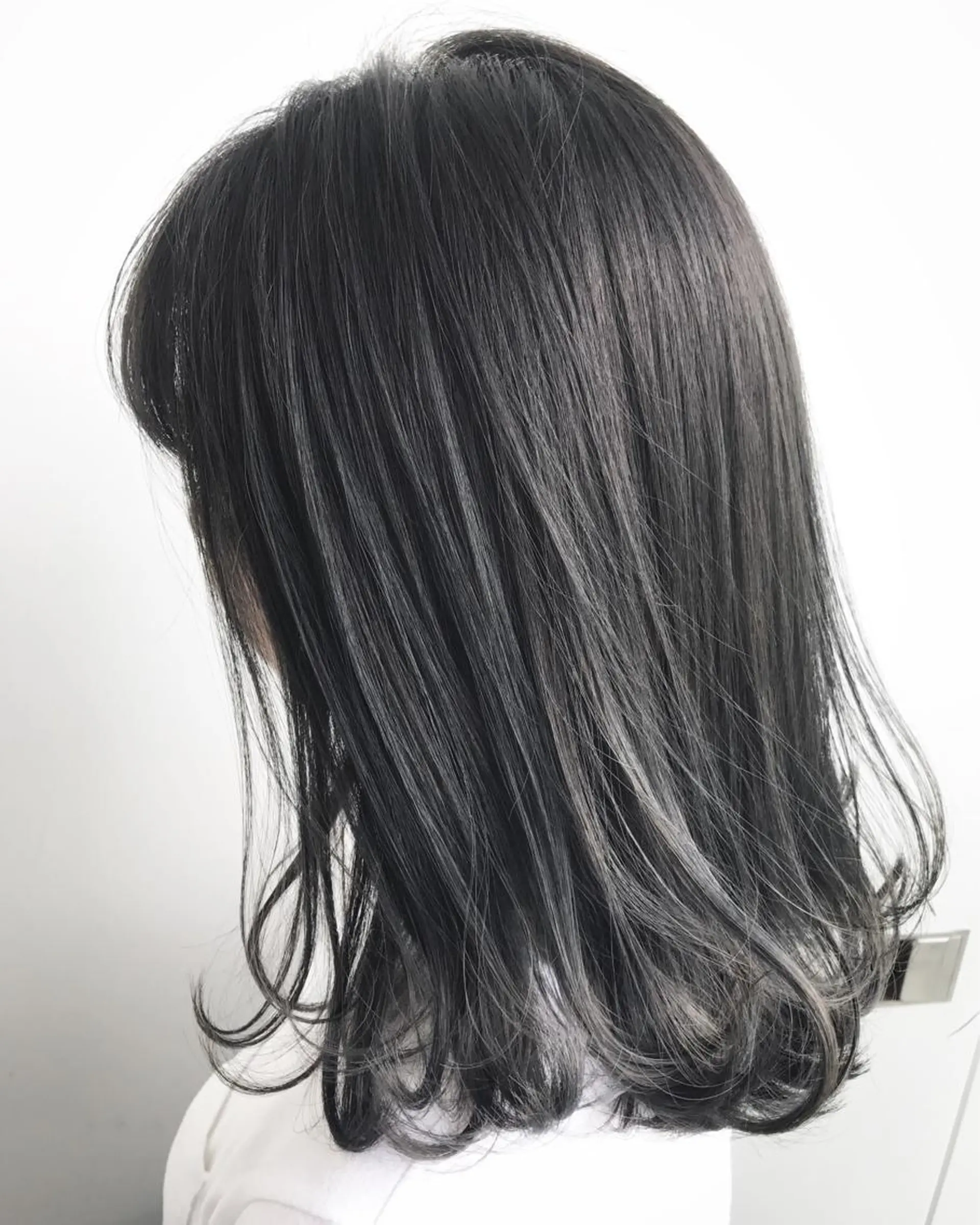 ミディアム カラー 透明感カラー グレージュ 髪質改善サロン 心斎橋ARCHEのヘアスタイル