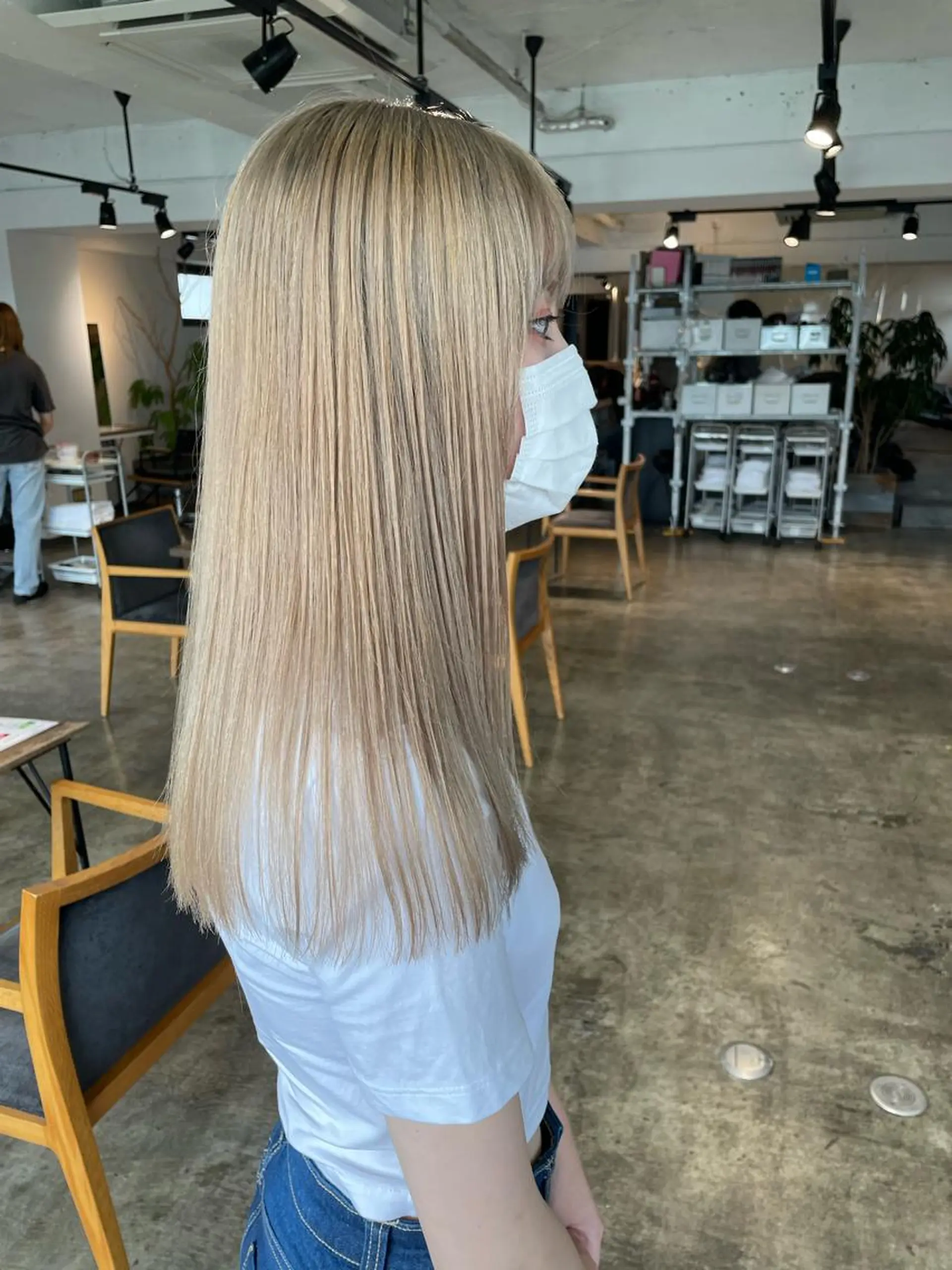 ロング カラー ハイトーンカラー ヘアカラー トリートメント ハイトーン/レイヤー /ケアブリーチ石川治のヘアスタイル