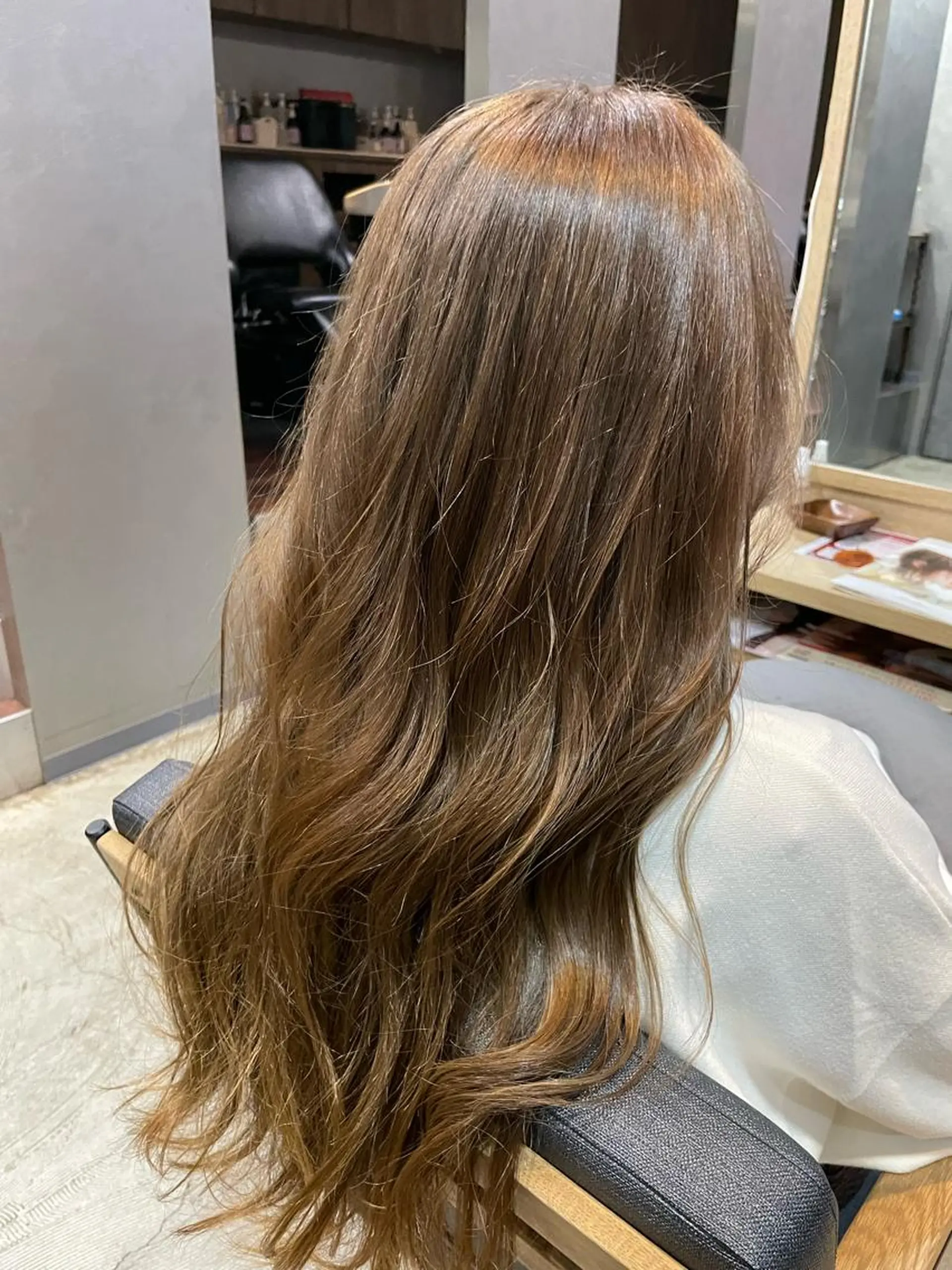 ロング 【お悩み解決のプロ】 ハヤシタクミのヘアスタイル