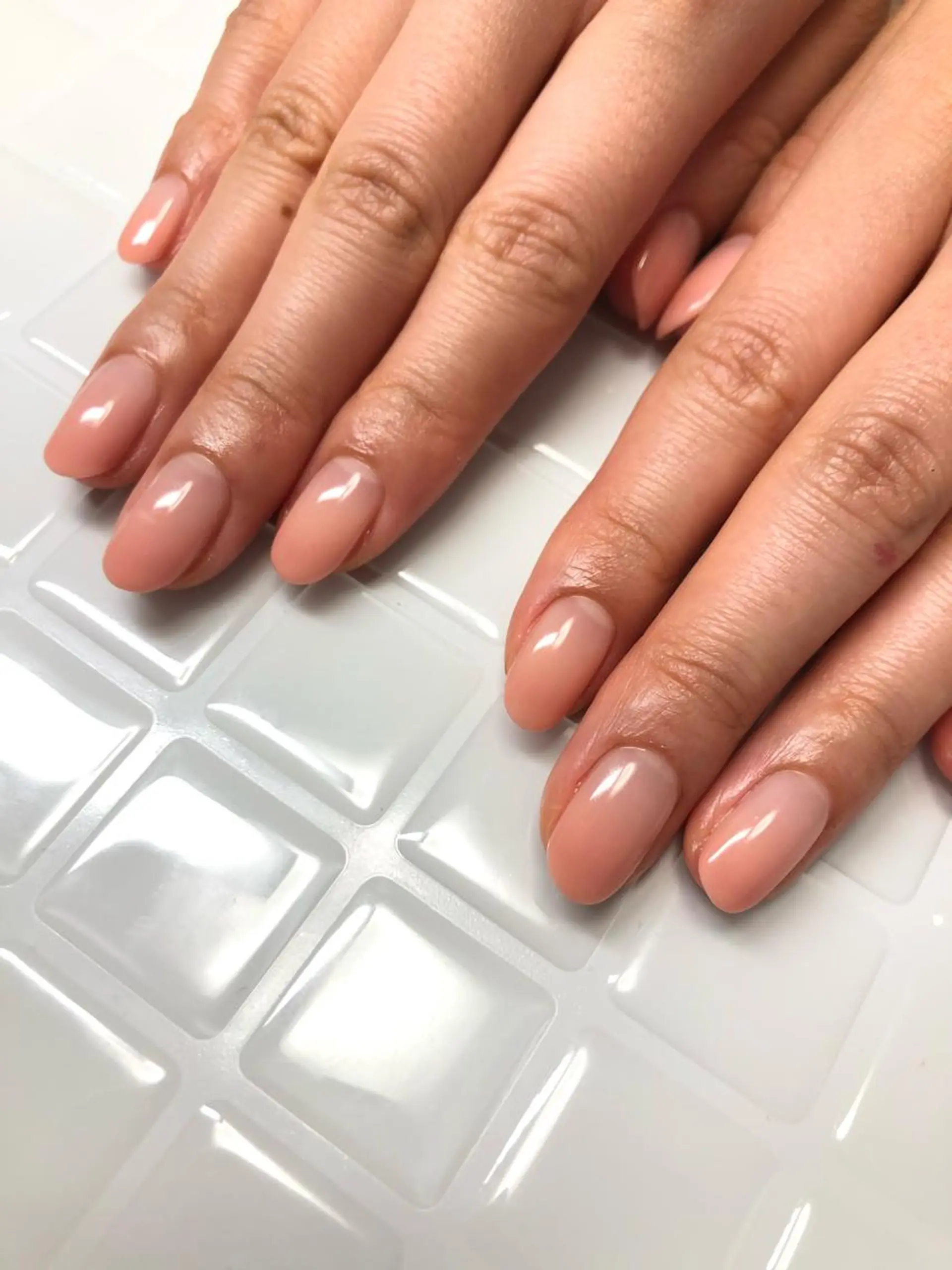 ネイル グラデーション ワンカラーネイル ハンドネイル 【LINON】 airiのネイルデザイン