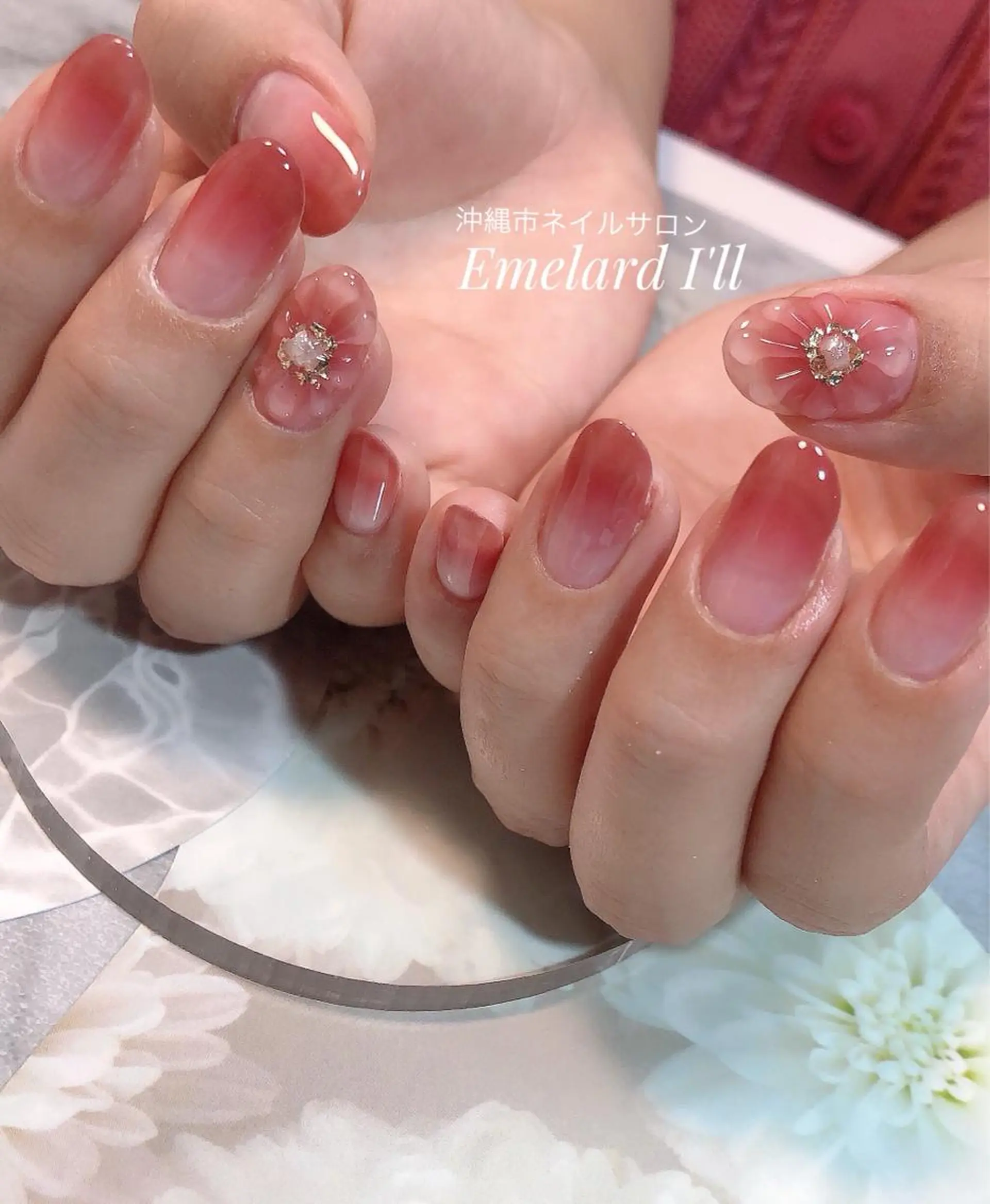 ネイル 沖縄市ネイルサロン エメラルドアイルのネイルデザイン