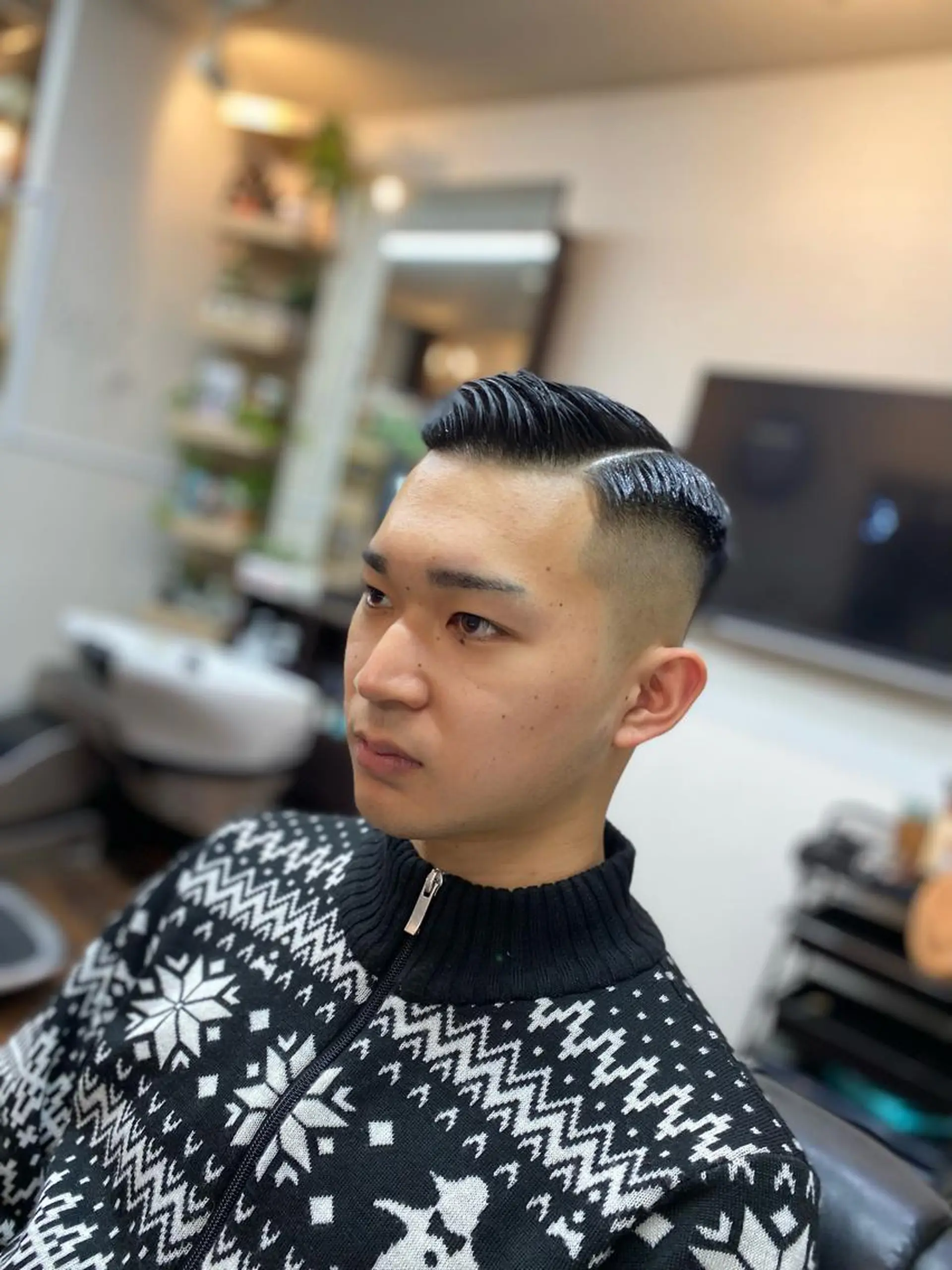 ショート メンズ フェードカット スキンフェード カット メンズカット 川㟢弘貴のヘアスタイル