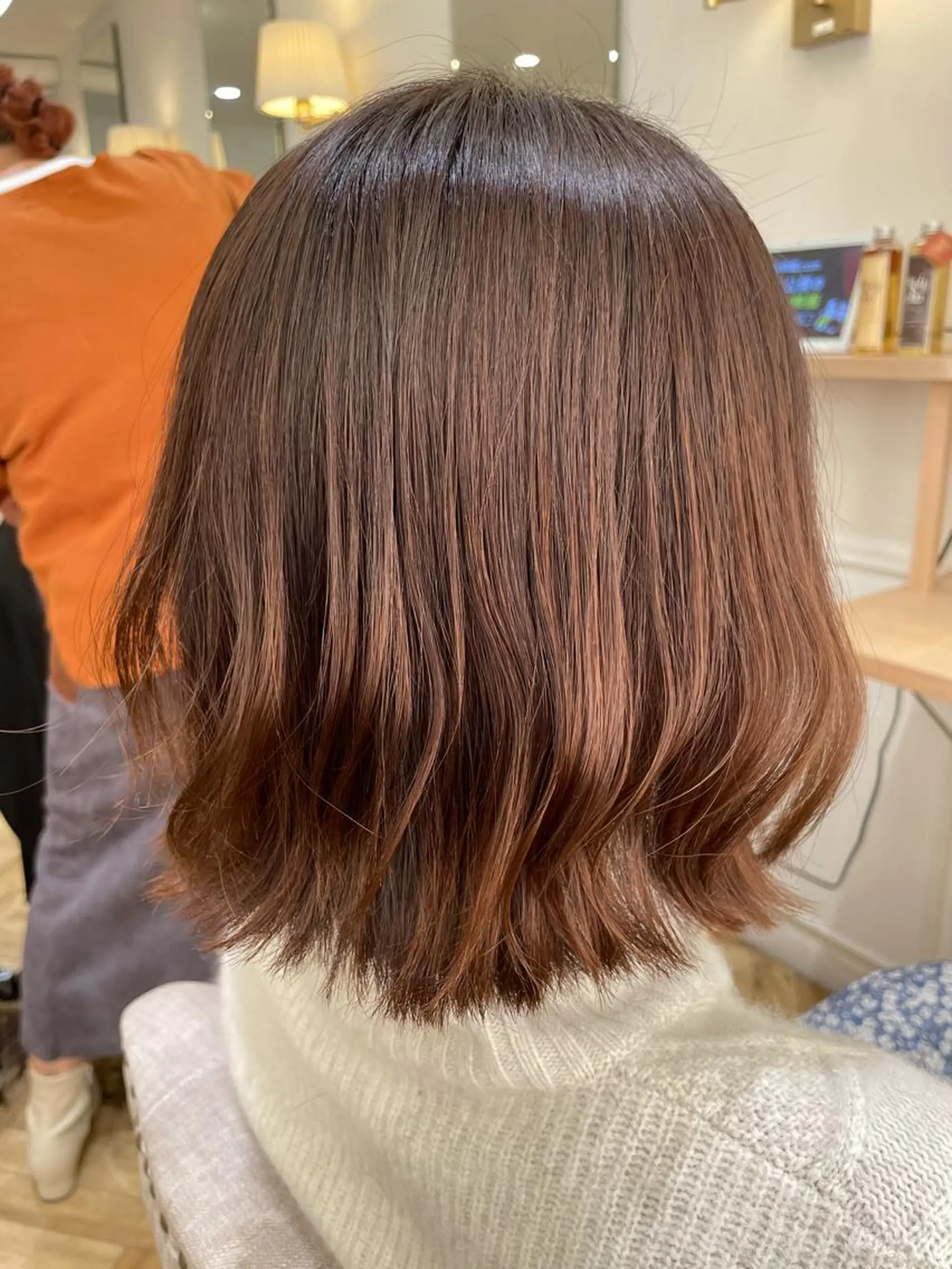 ミディアム レイヤーカット 髪質改善お任せ ください♪ひとみのヘアスタイル