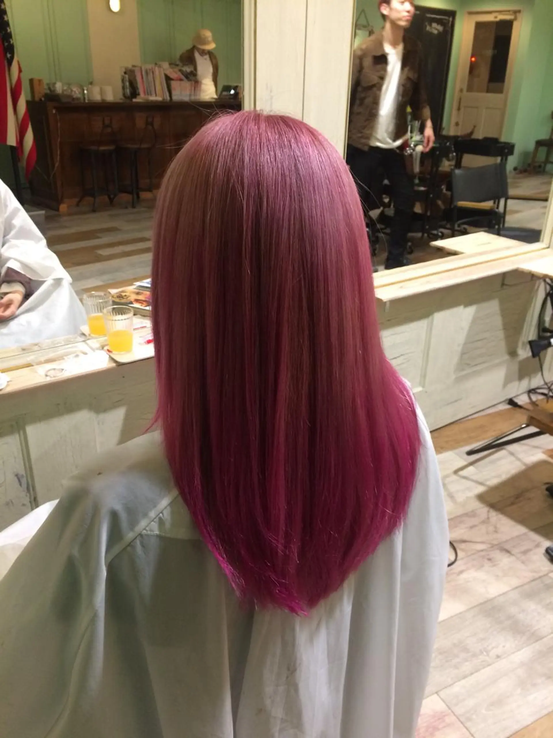 ロング カラー グラデーションカラー ピンクカラー カット ヘアカラー トリートメント AUBEHAIRpeony所属・山形酸性ストレート 古川✂︎のヘアスタイル