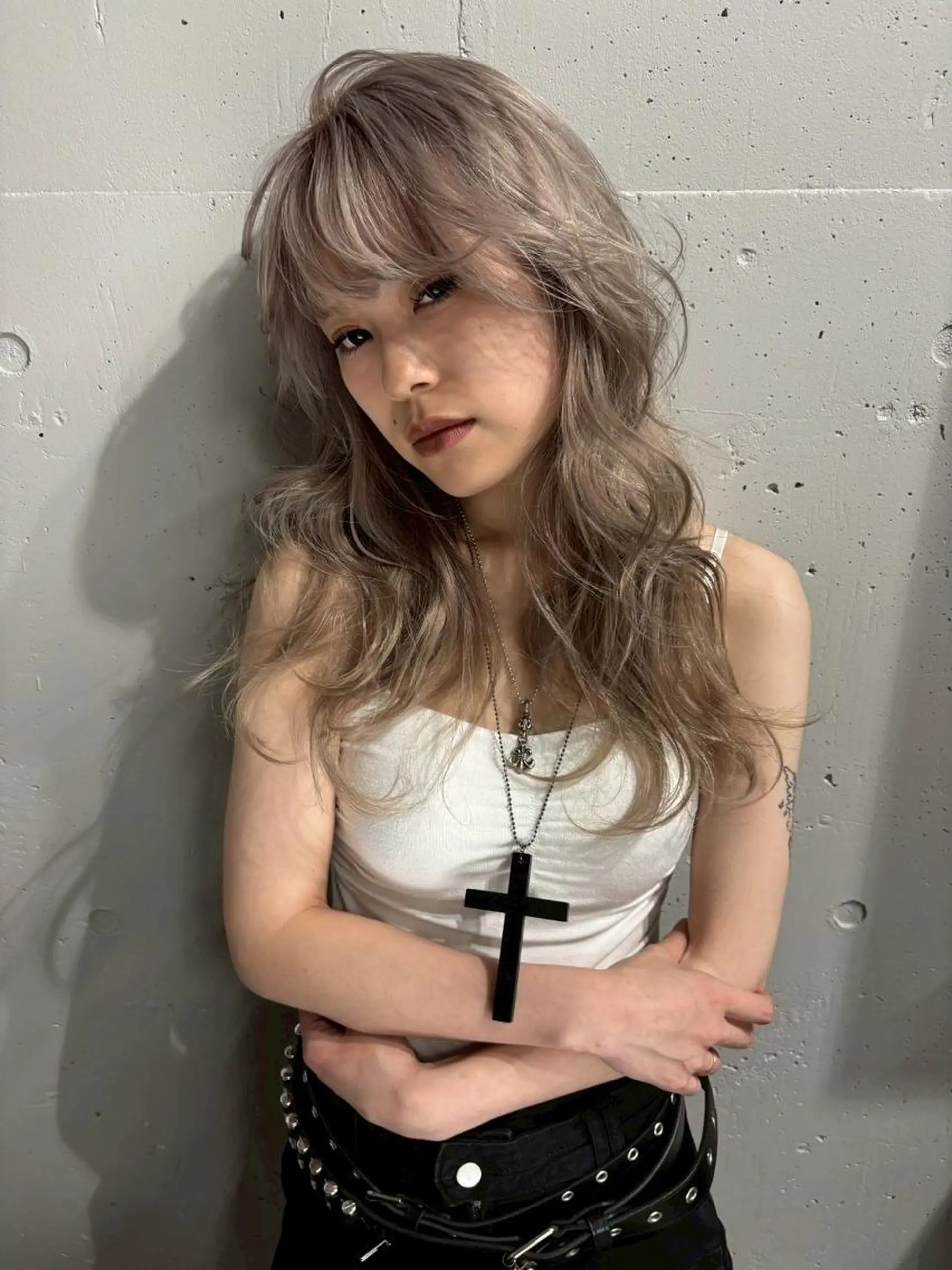 カラー セミロング ブリーチ ケアブリーチ 透明感カラー グレージュ ヘアカラー トリートメント ハイトーン😺艶 ✨ブリーチ✨透明感のヘアスタイル