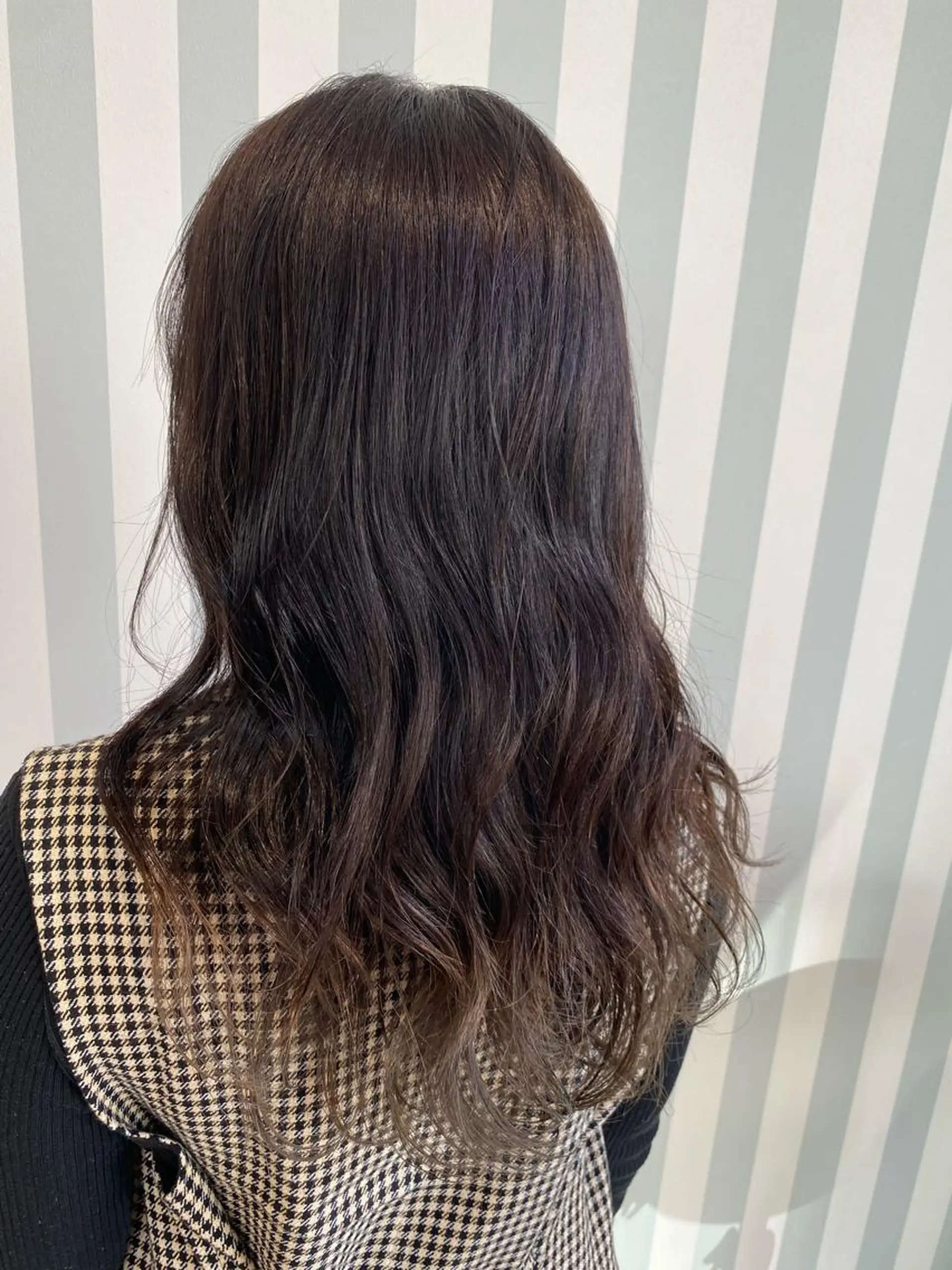 ロング カラー グラデーションカラー グレージュ 小顔レイヤー/ ベージュ🤍Rieのヘアスタイル