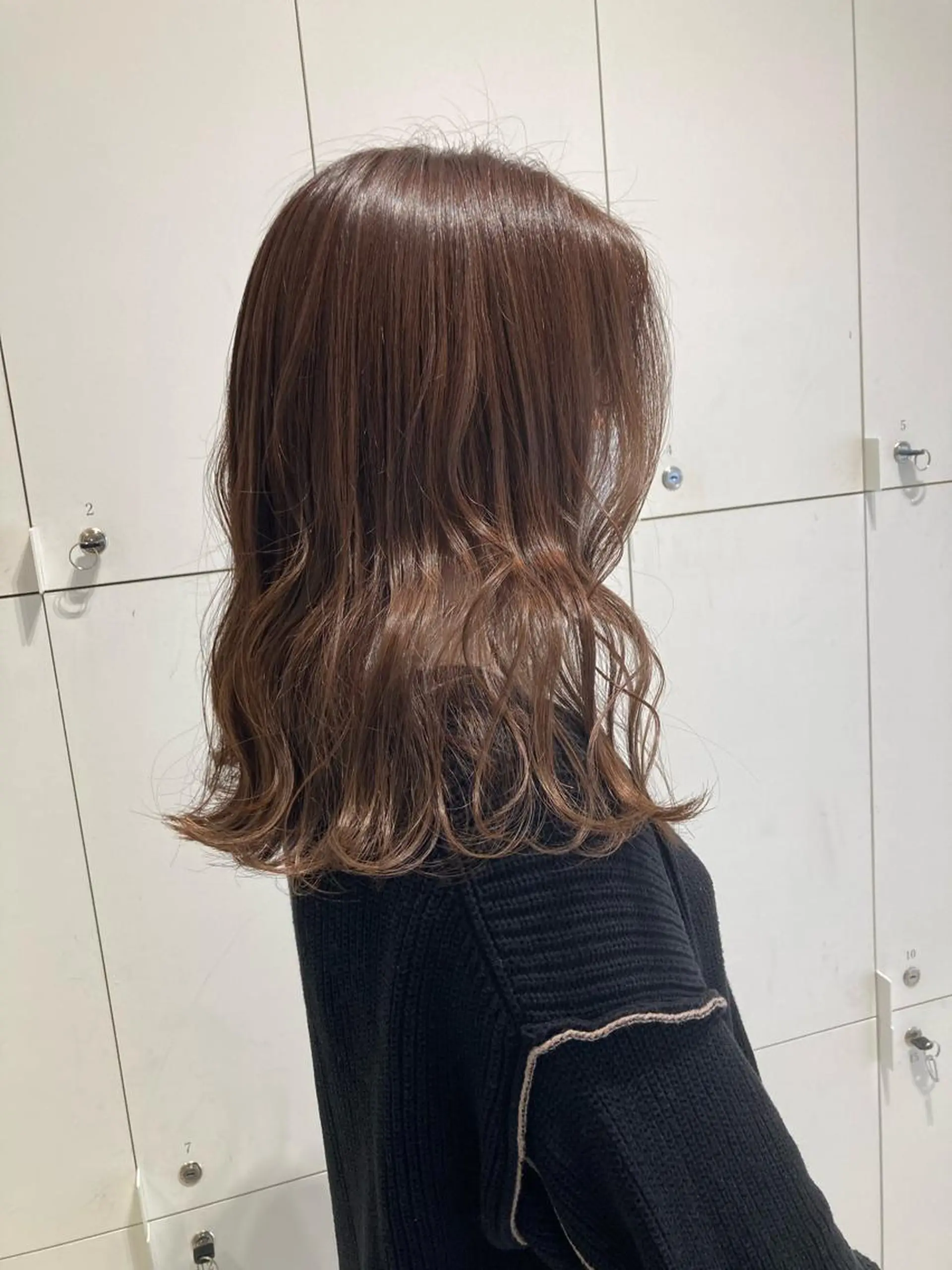 セミロング カラー 透明感カラー🫧 nanohaのヘアスタイル
