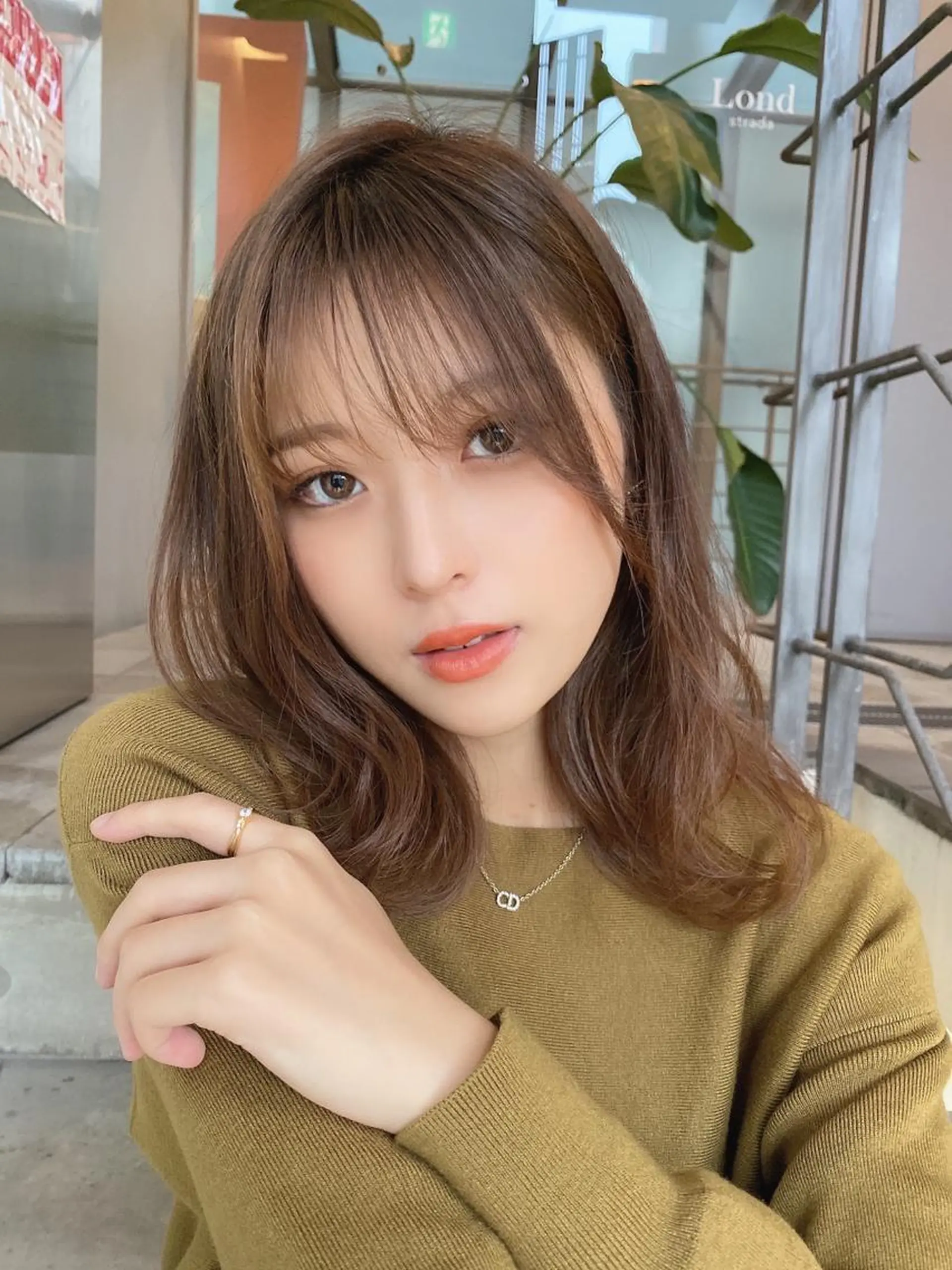 ミディアム カット パーマ トリートメント lond strada所属・🌟モテ髪ショート 🌟店長 津賀涼のヘアスタイル