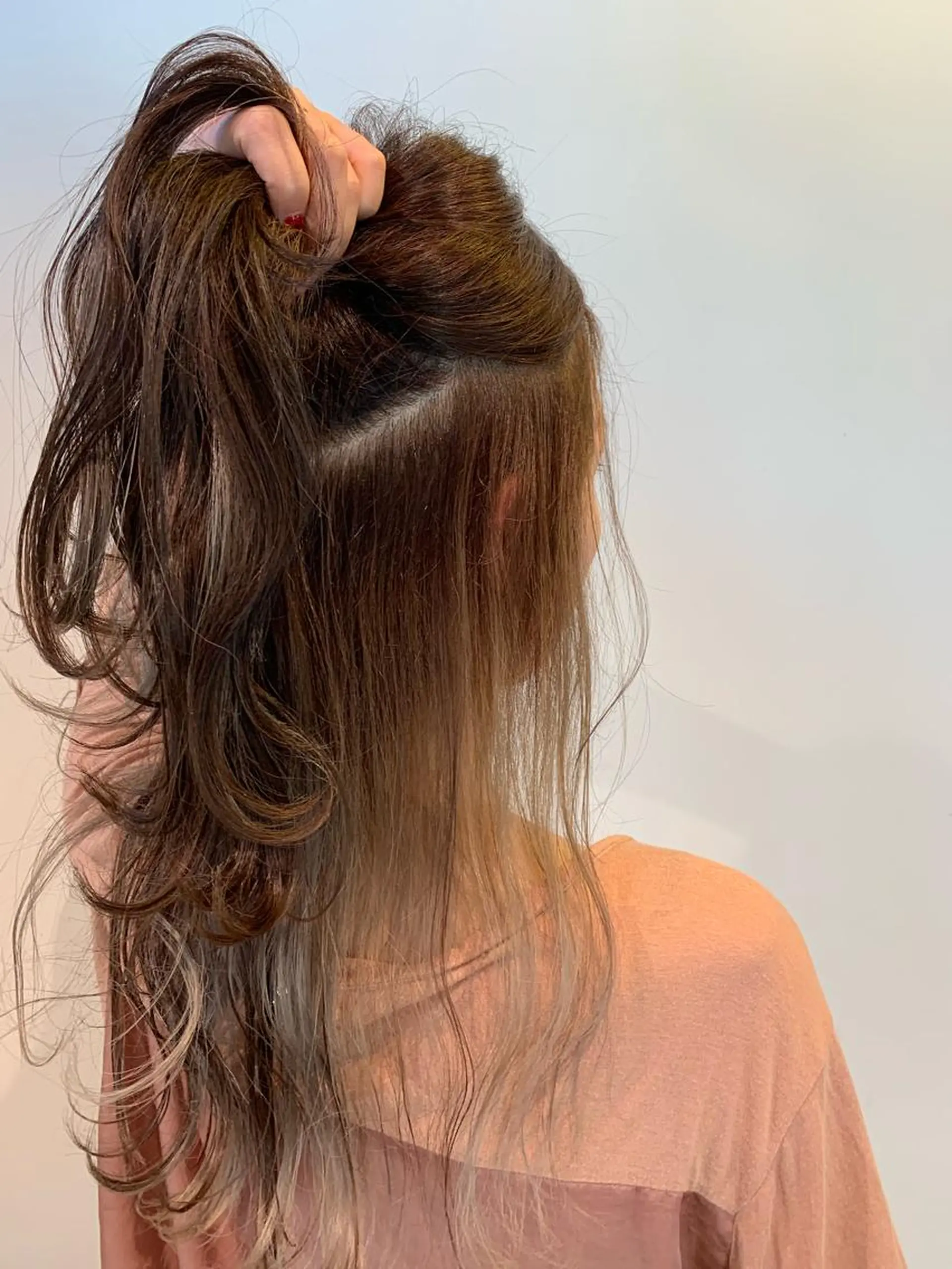 セミロング ROUTE ルートのヘアスタイル