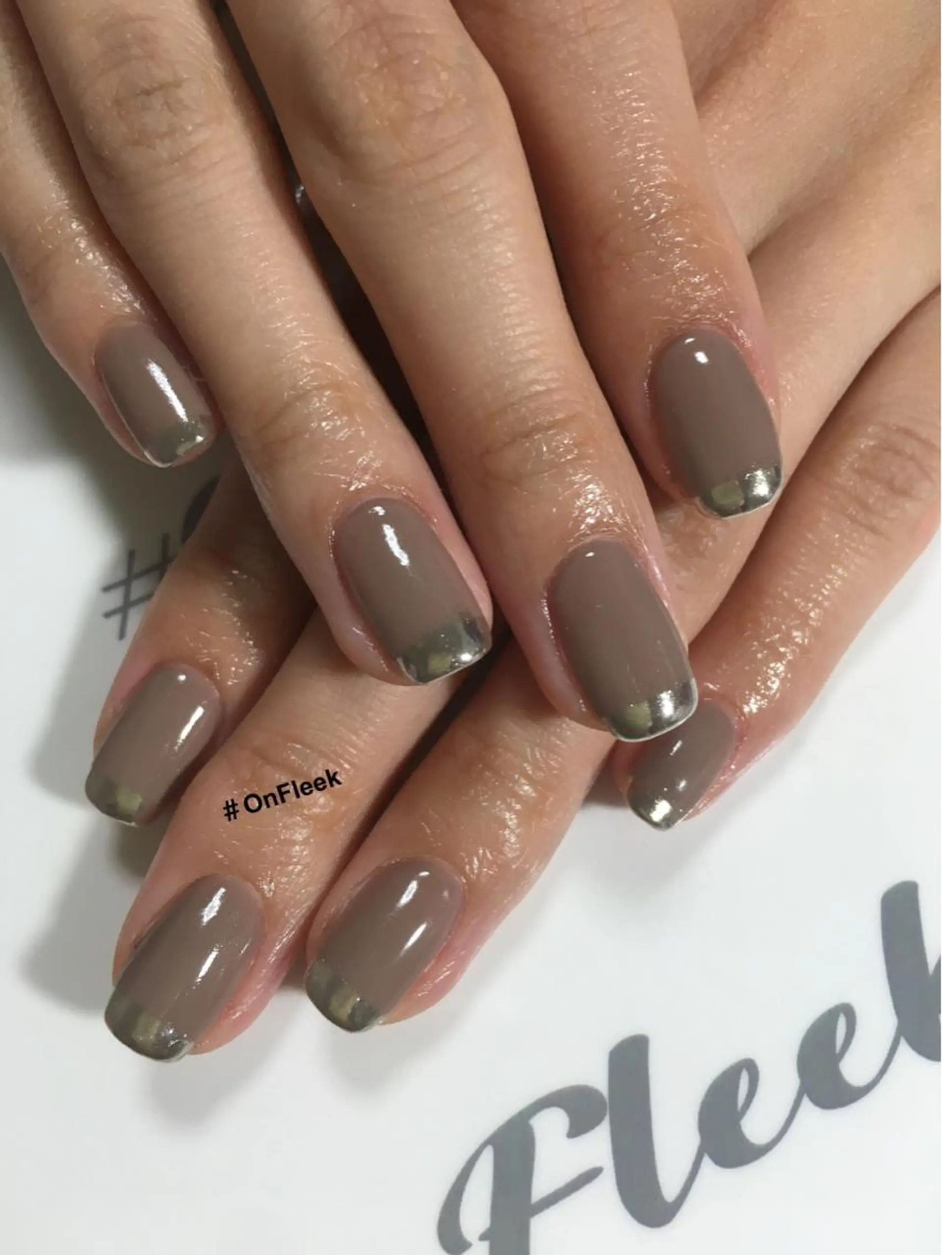 ネイル ミラーネイル ハンドネイル NailSalon ＃OnFleekのネイルデザイン