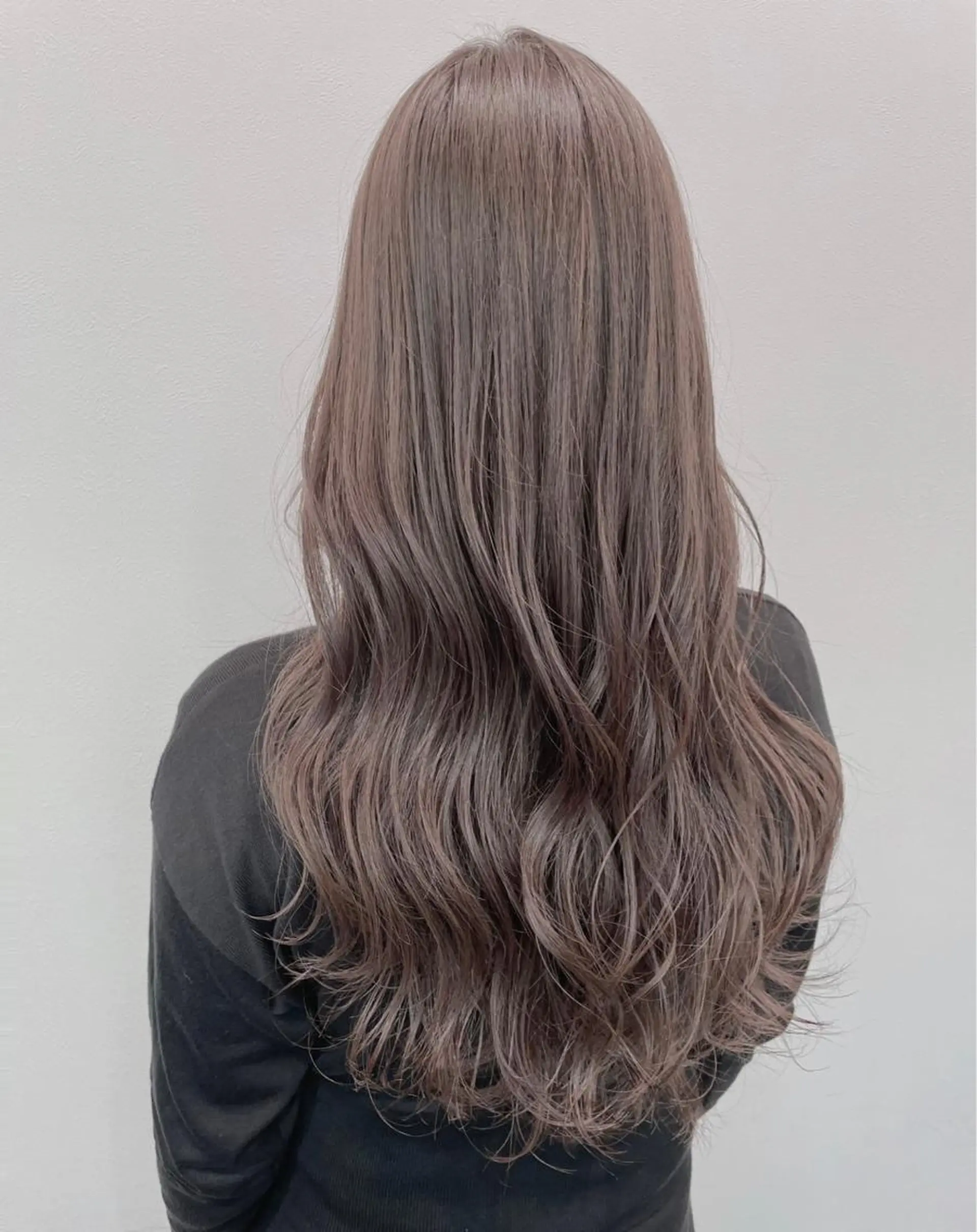 ロング カラー ヘアアレンジ ブリーチ ブラウンカラー ブリーチなしカラー 髪質改善 🪞韓国🤍大人っぽ 艶髪🤍FRUITSのヘアスタイル