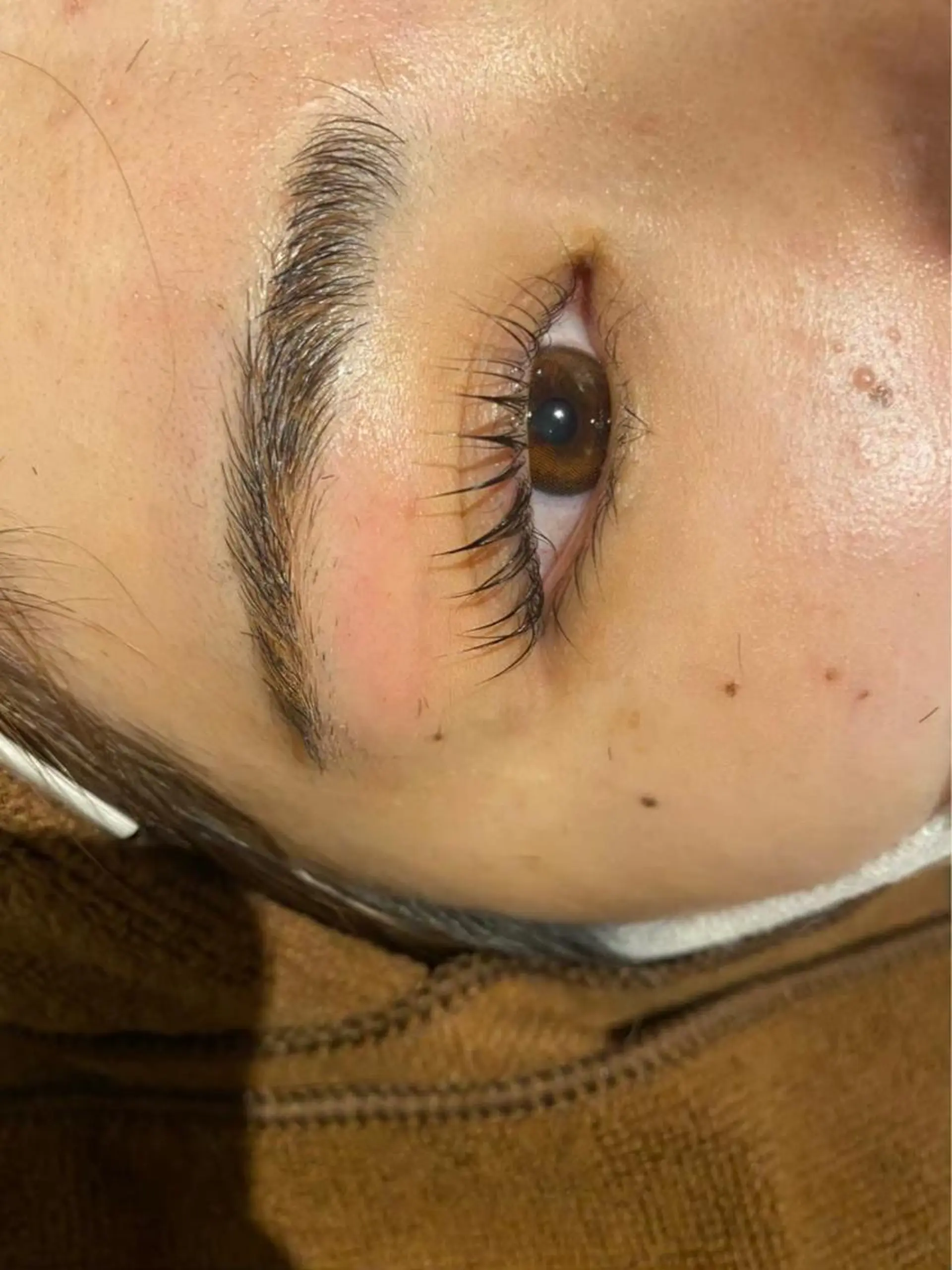 マツエク・マツパ 最高級人毛 100%エクステ茉央のヘアスタイル