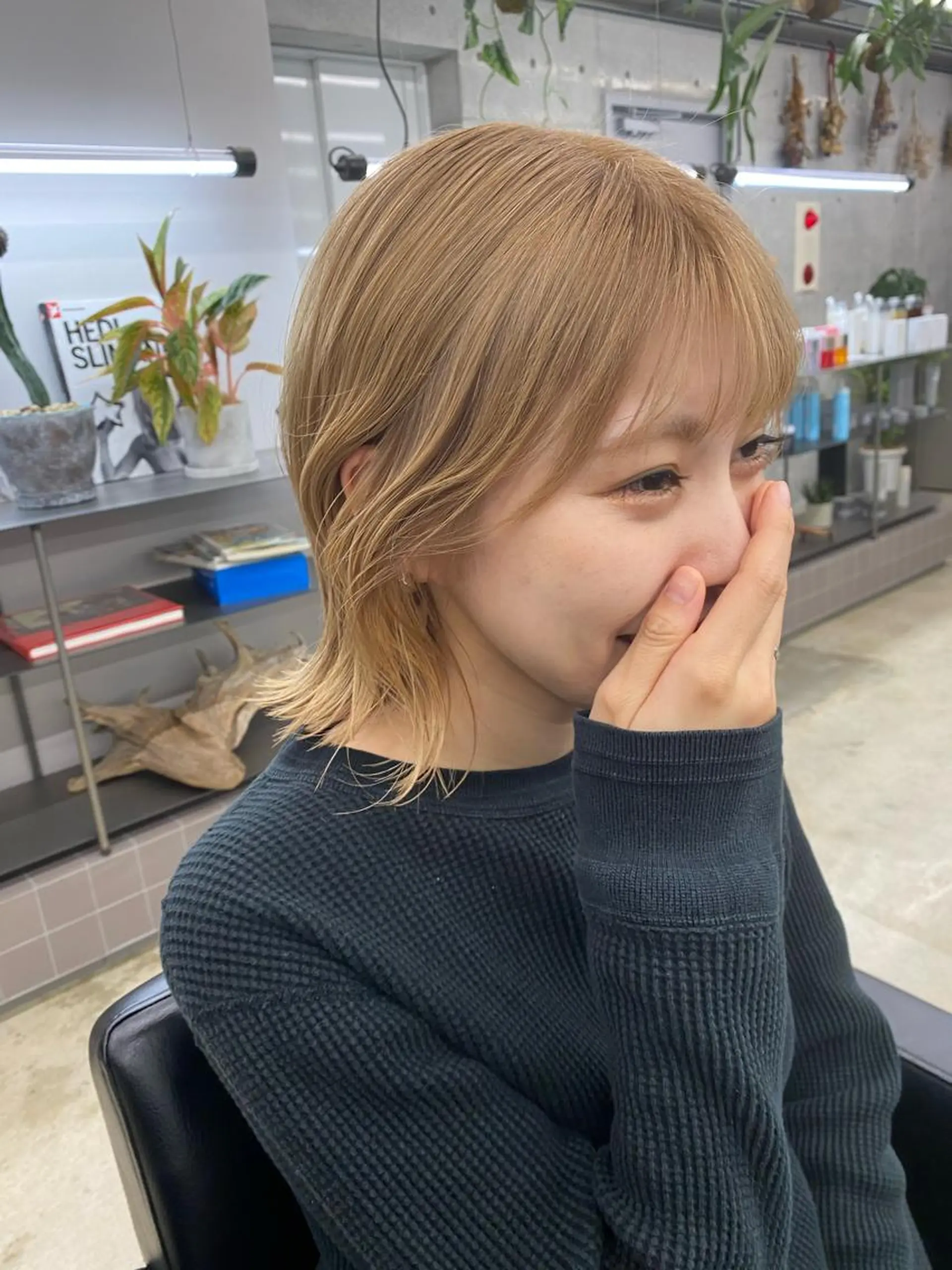 ミディアム カラー ブロンド 似合わせカット レイヤー/ボブのヘアスタイル