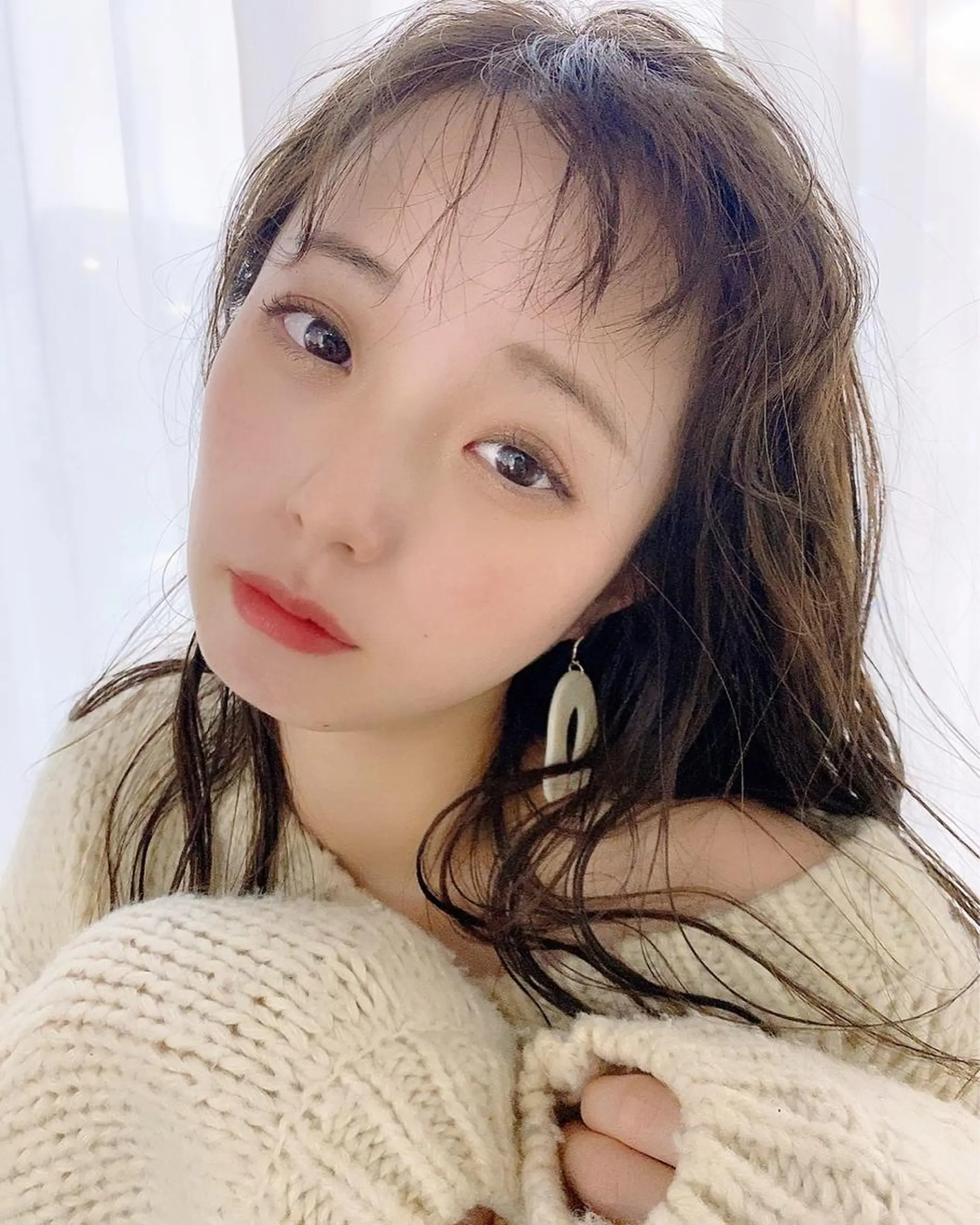 ロング カラー ヘアアレンジ 志賀 あずみのヘアスタイル