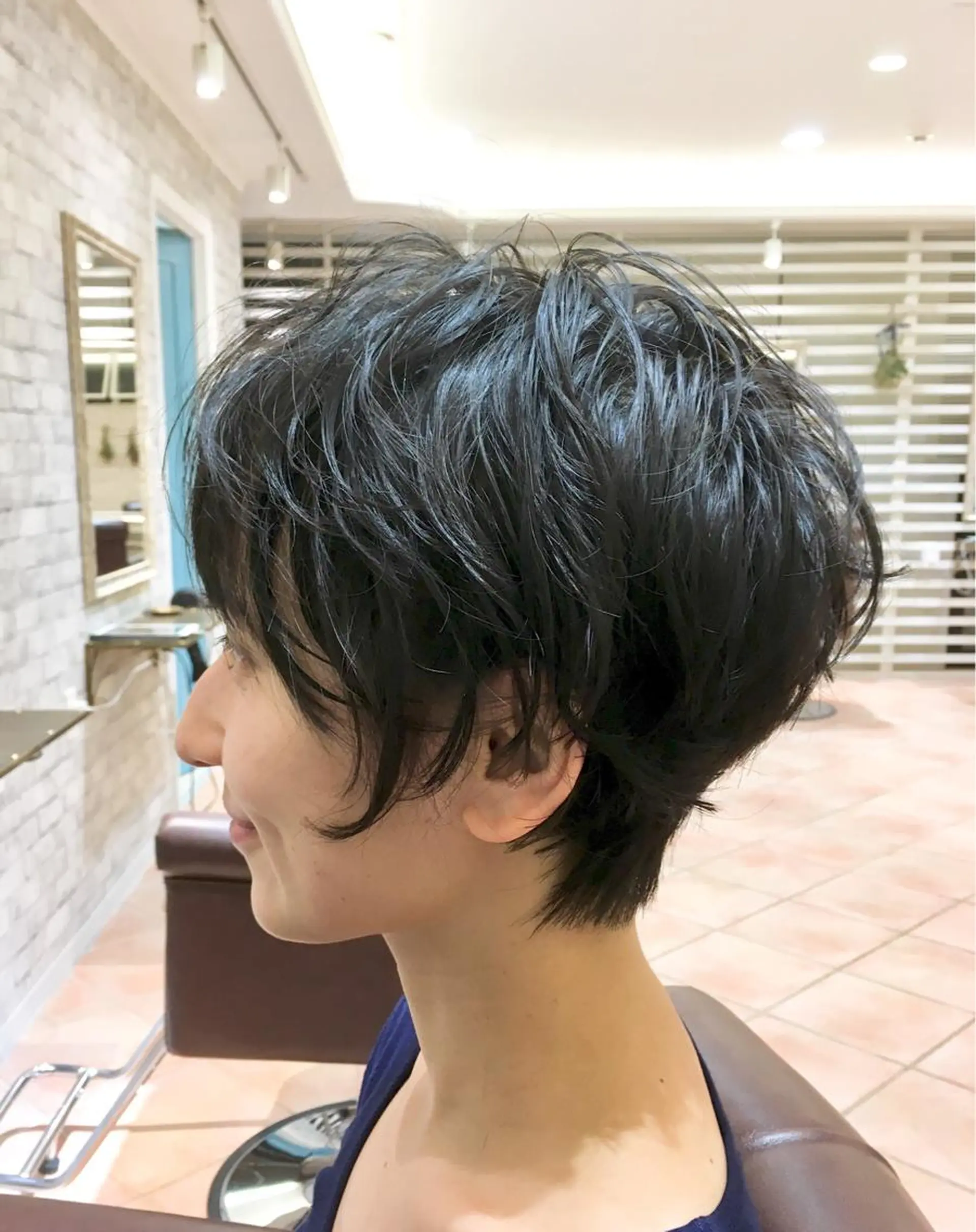 ショート アオガミ （前髪顔周りカット）のヘアスタイル