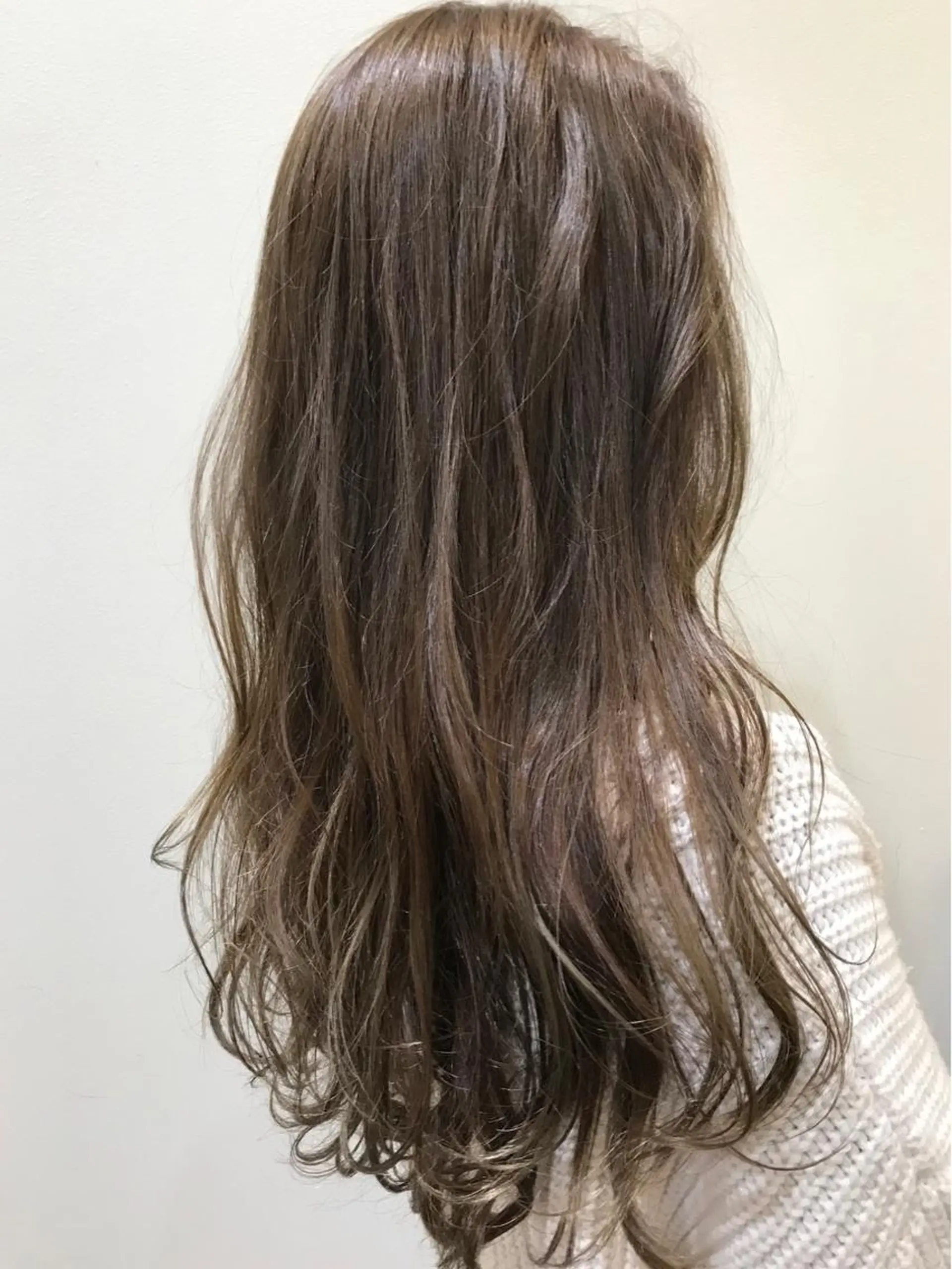 ロング カラー 🍋透け感カラー🍃 オリーブ🍐Kahoのヘアスタイル