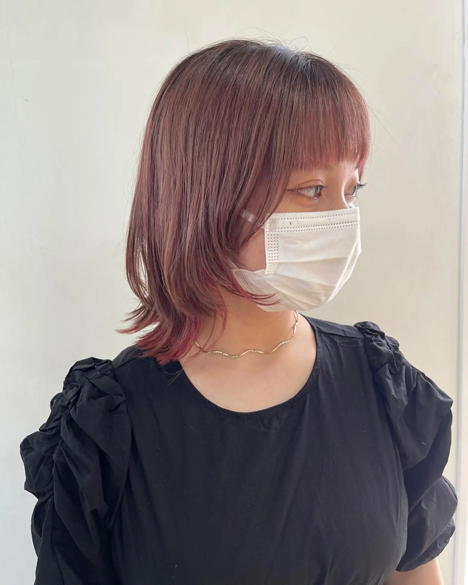 ミディアム カラー インナーカラー ウルフカット 間水 和樹のヘアスタイル