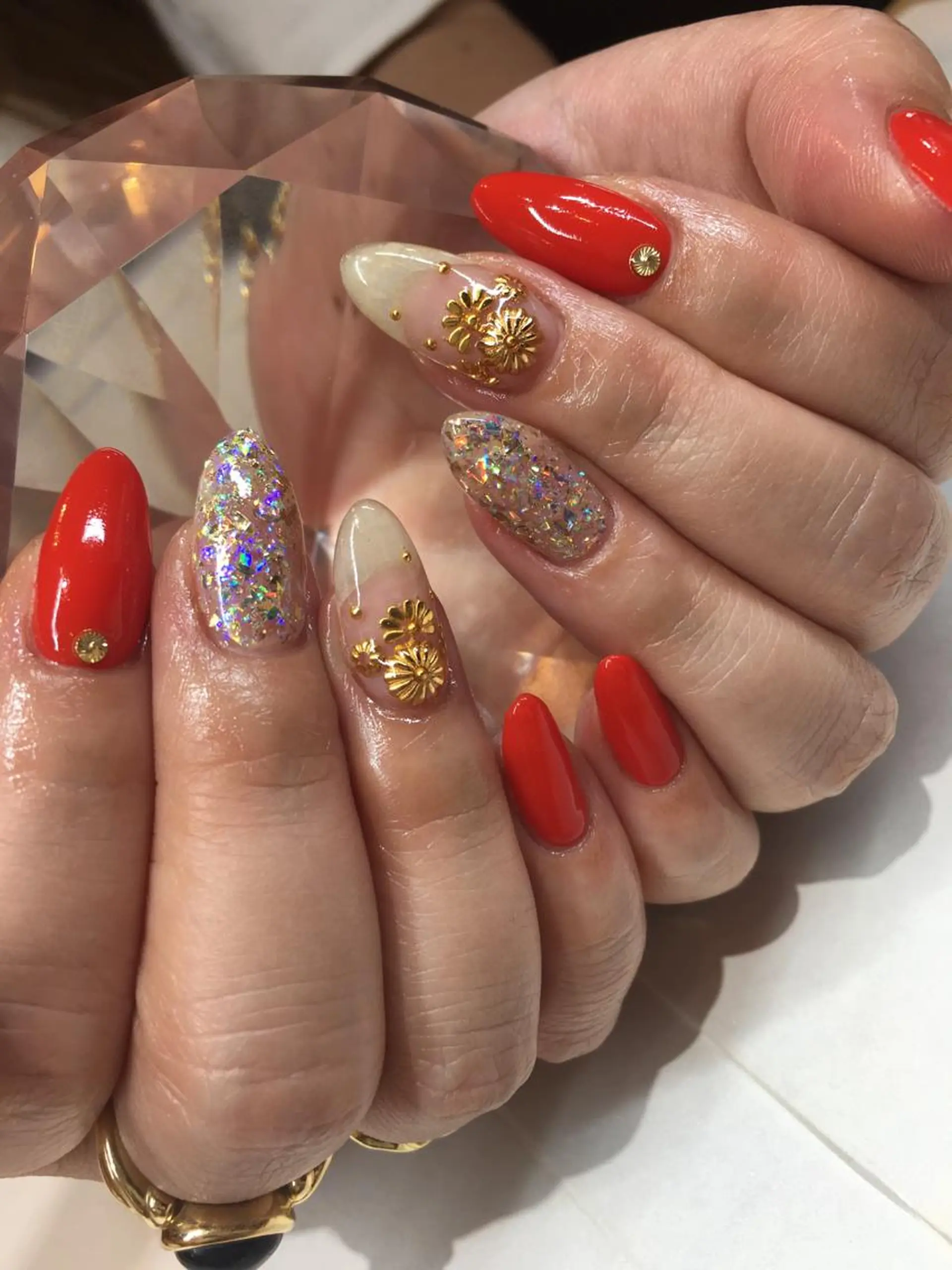 ネイル ホログラムネイル ラメ(グリッター) ワンカラーネイル 夏ネイル ハンドネイル glow_ nailのネイルデザイン