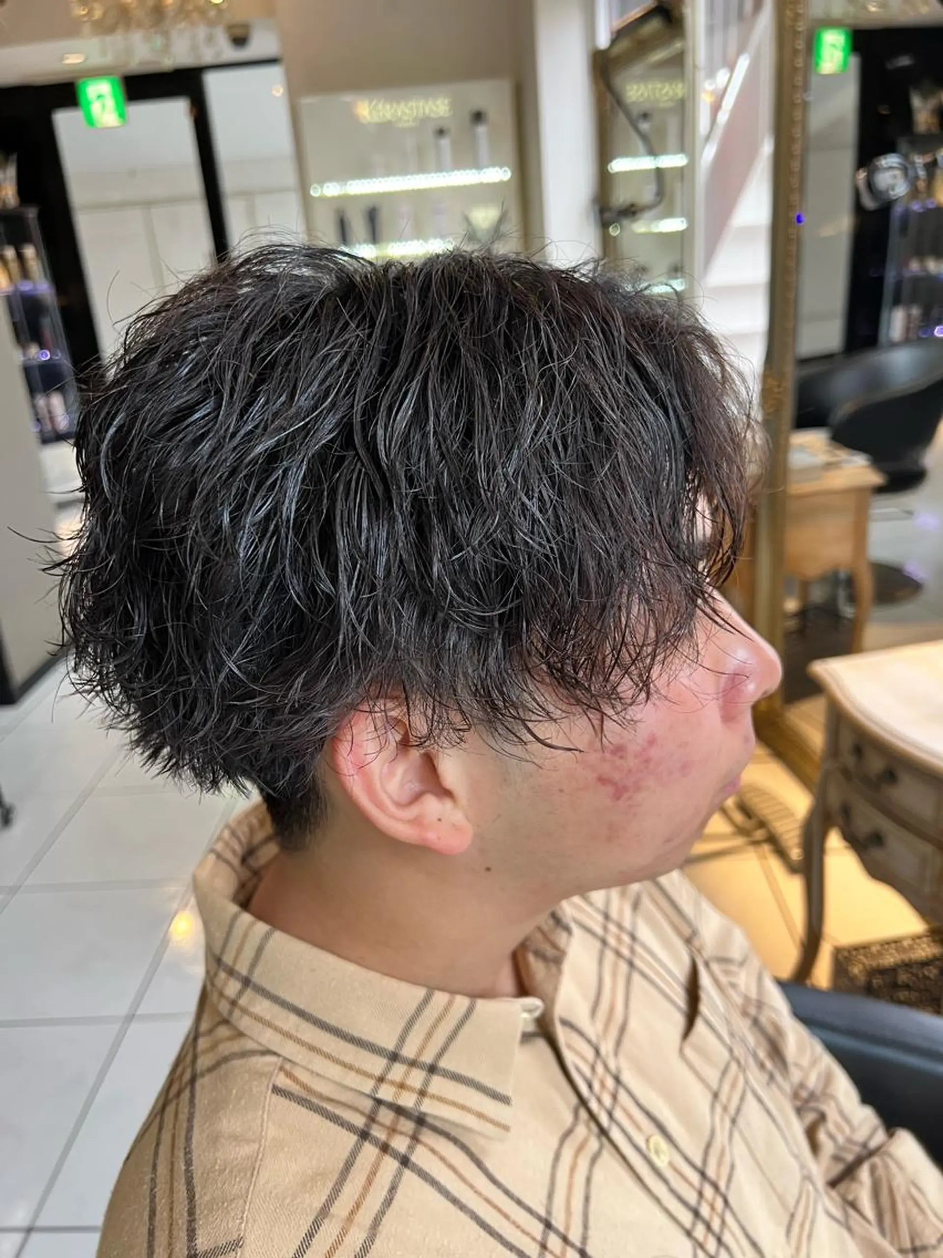 パーマ メンズ センターパート フェードカット カルマパーマ マッシュ メンズパーマ カット パーマ パーマ特化美容師 茂木広幸のヘアスタイル