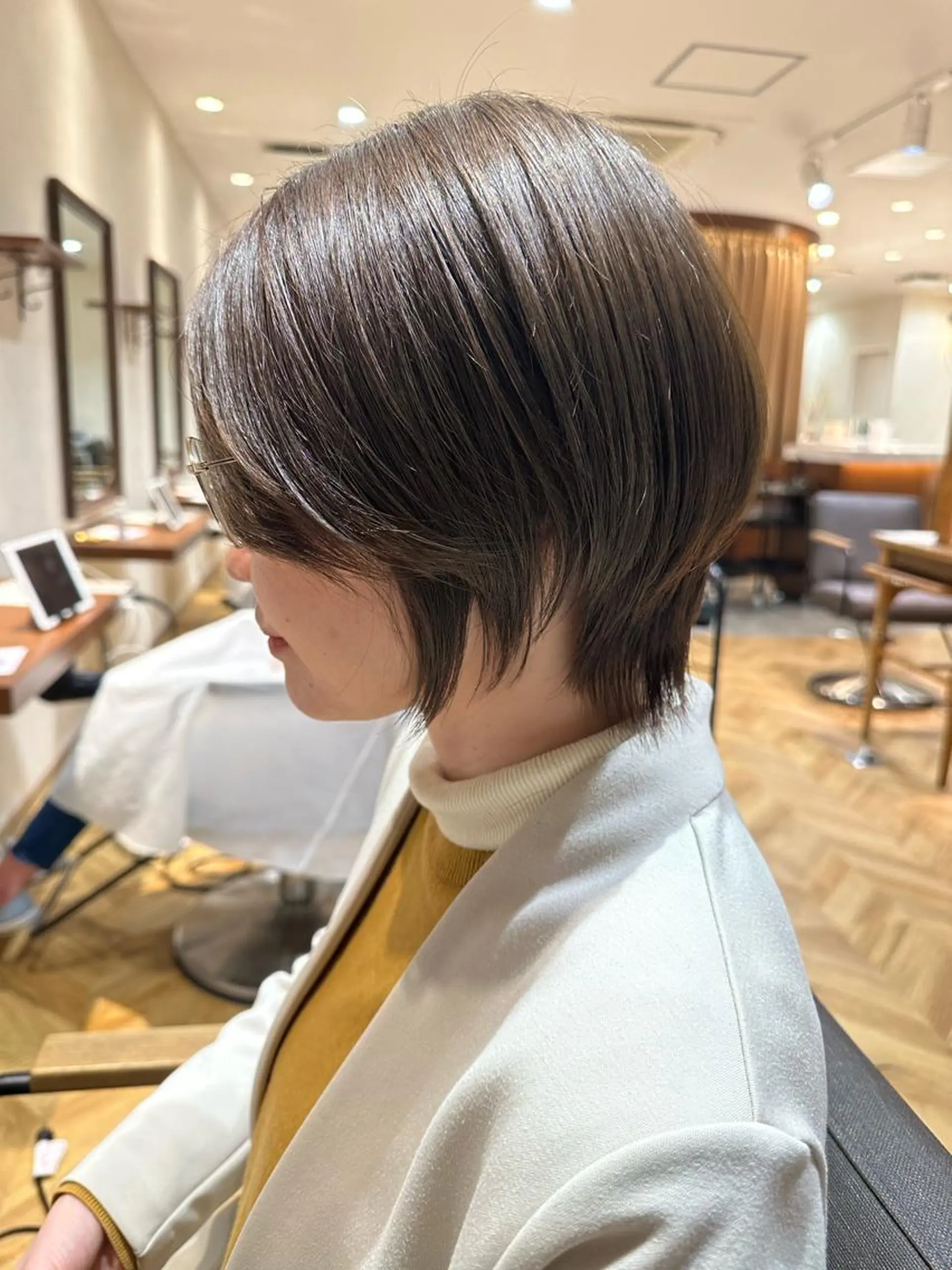 ショート ボブ ショートヘア 小顔カット かえ🩶韓国ボブ🎀 透明感カラー🥣のヘアスタイル