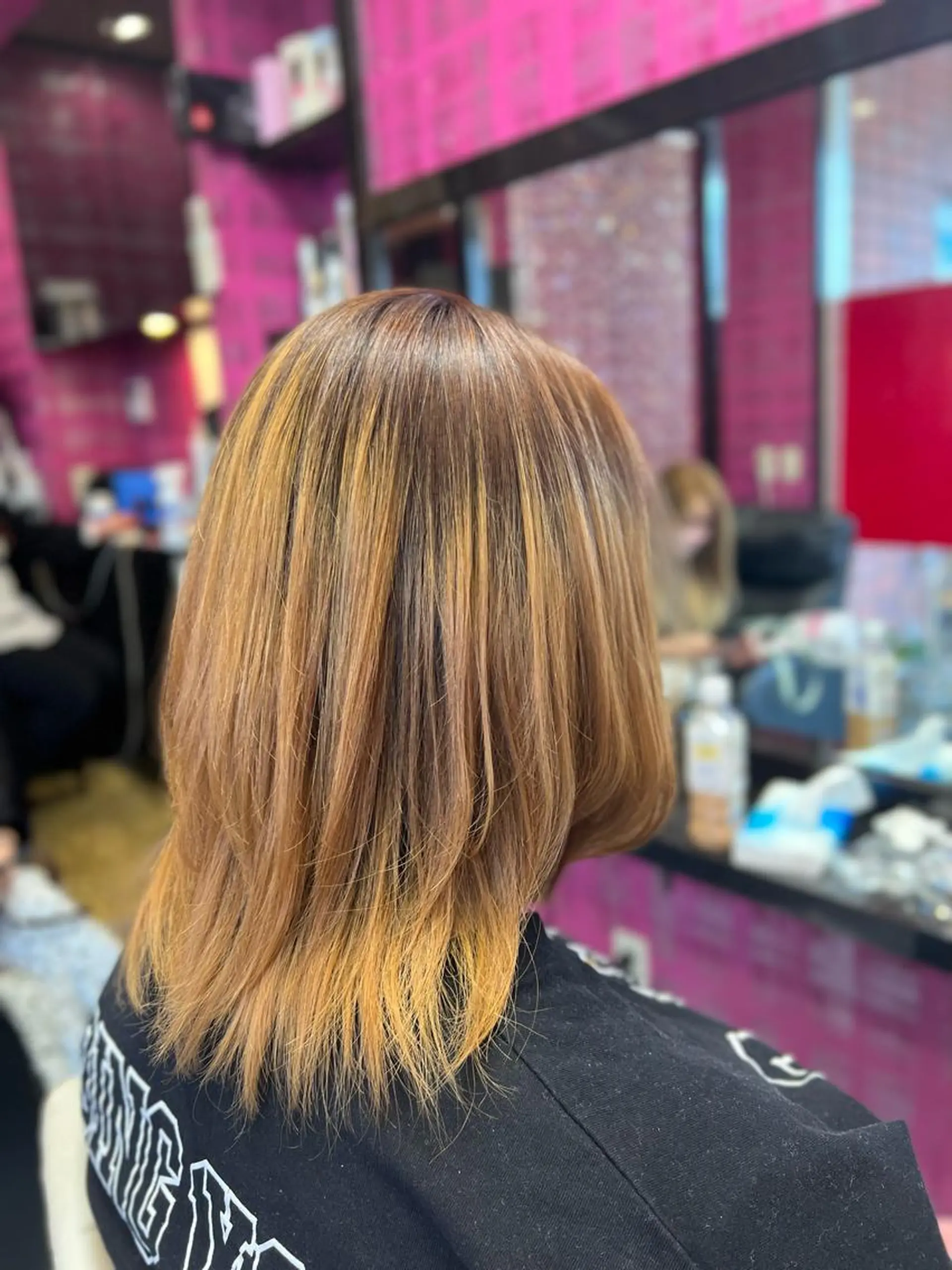 ミディアム 縮毛矯正 ウルフカット 藤川 瑛梨奈のマツエク・マツパデザイン