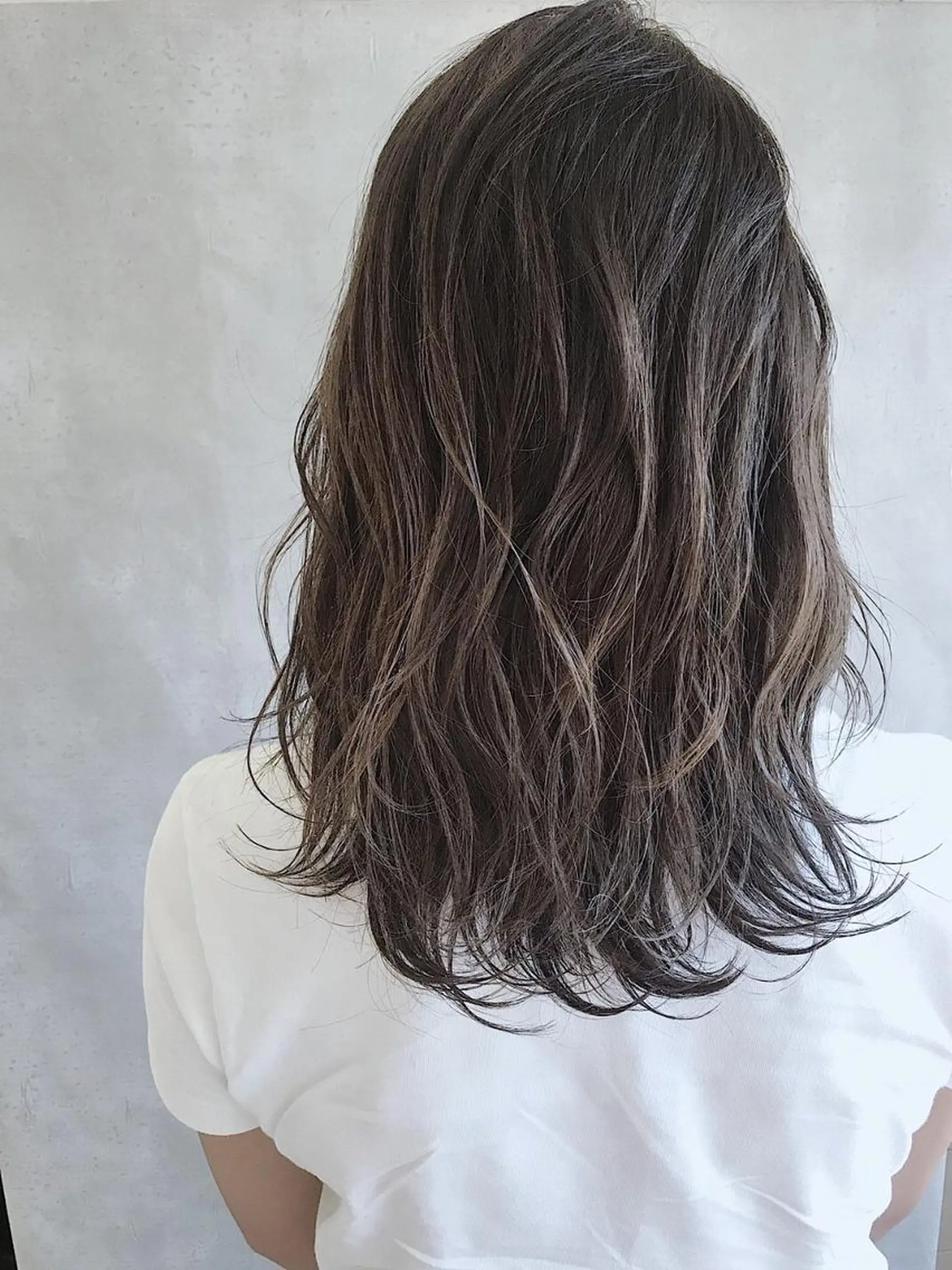 ミディアム カラー アディクシーカラー ブリーチ ケアブリーチ ダブルカラー ハイライトカラー MOU namba ムウナンバのヘアスタイル