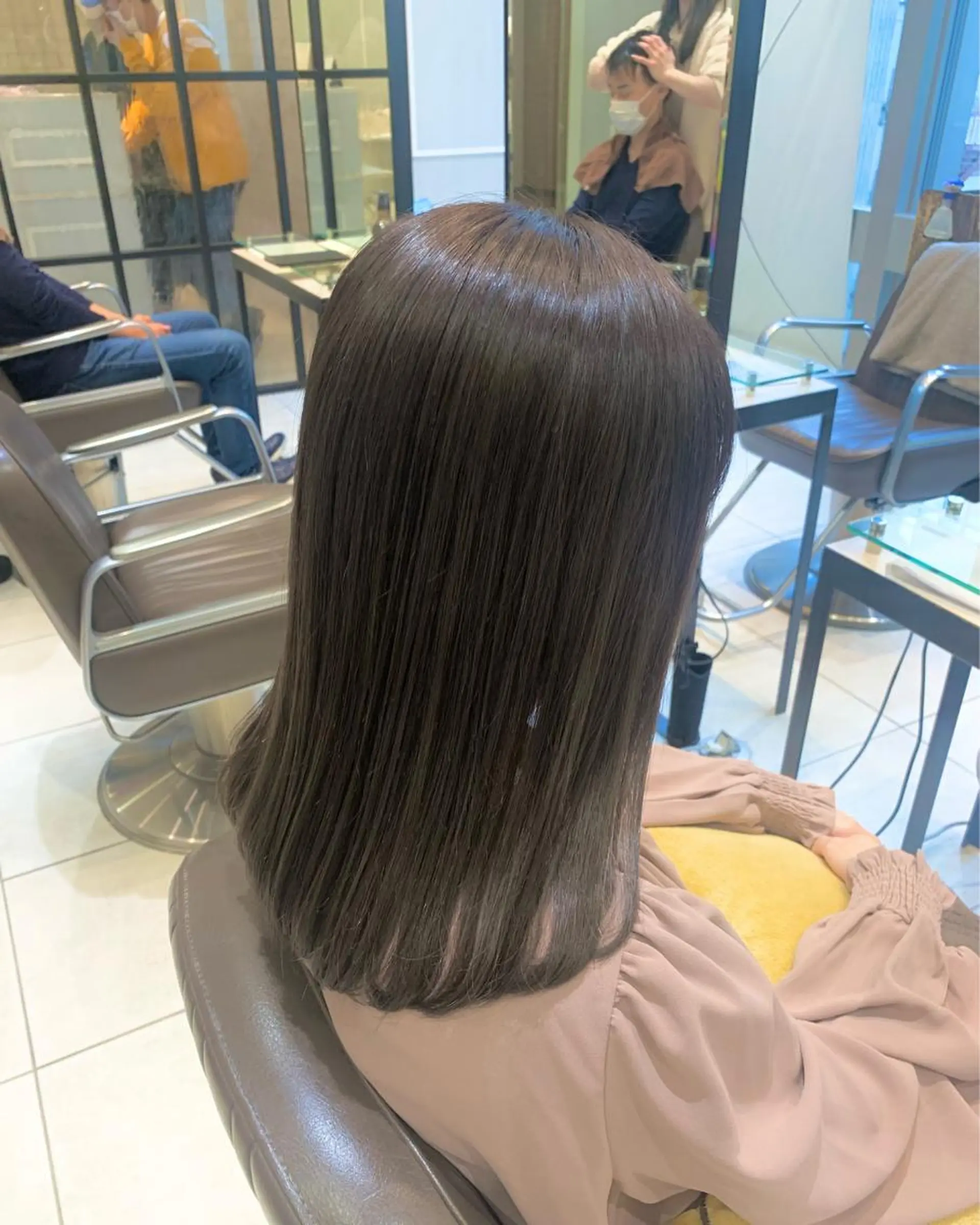 セミロング ヘアカラー トリートメント 髪質改善/縮毛矯正 🎀小林 唯 🎀のヘアスタイル