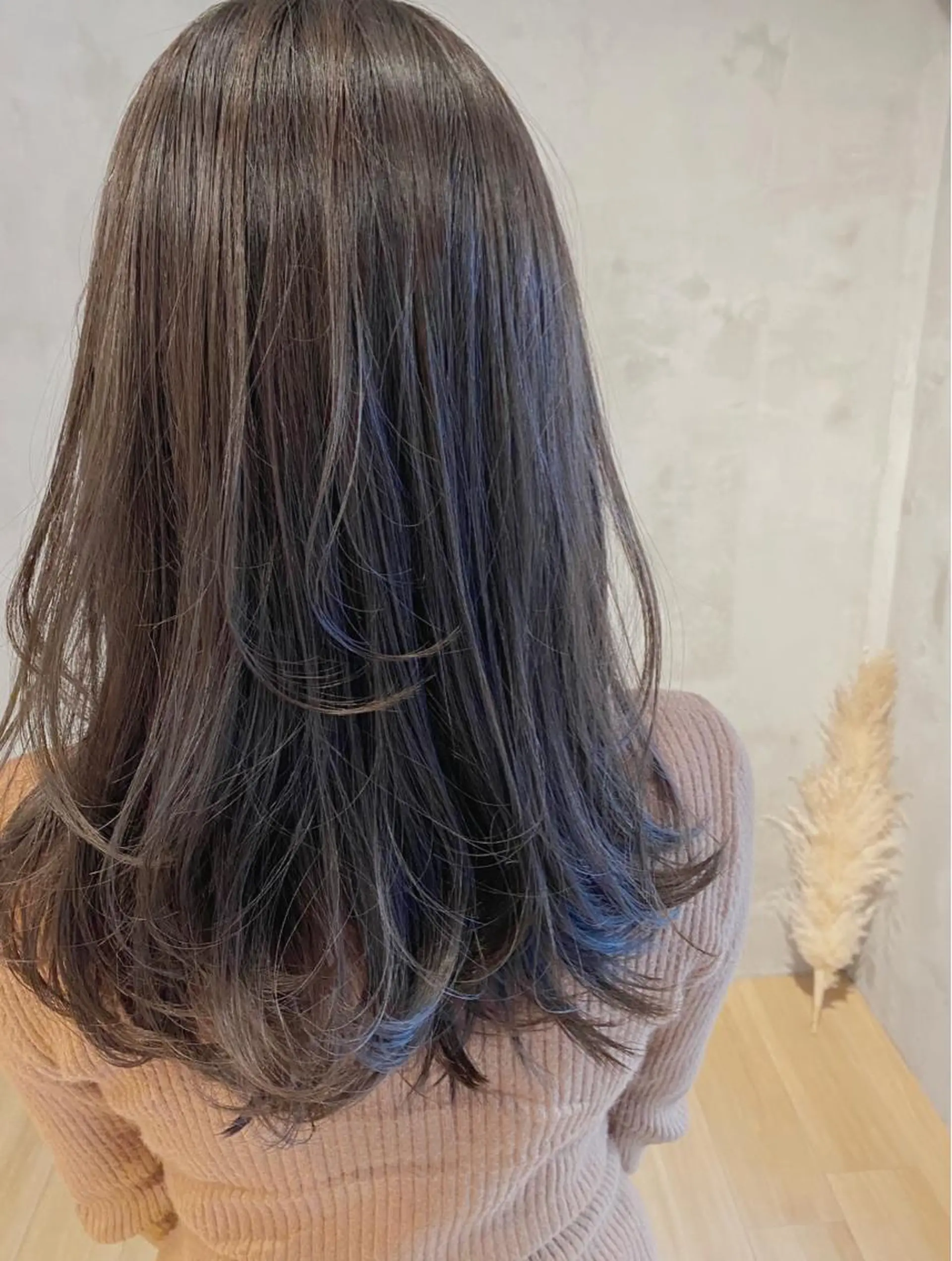 セミロング カラー ベージュカラー ミント ミントベージュ レイヤーカット &グループ代表取締役 KOHEIのヘアスタイル