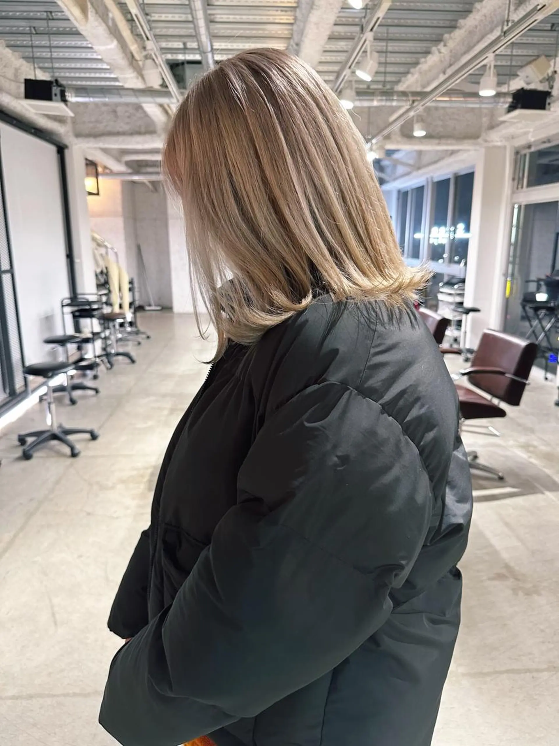 ミディアム amie三宮 NAKANOのヘアスタイル