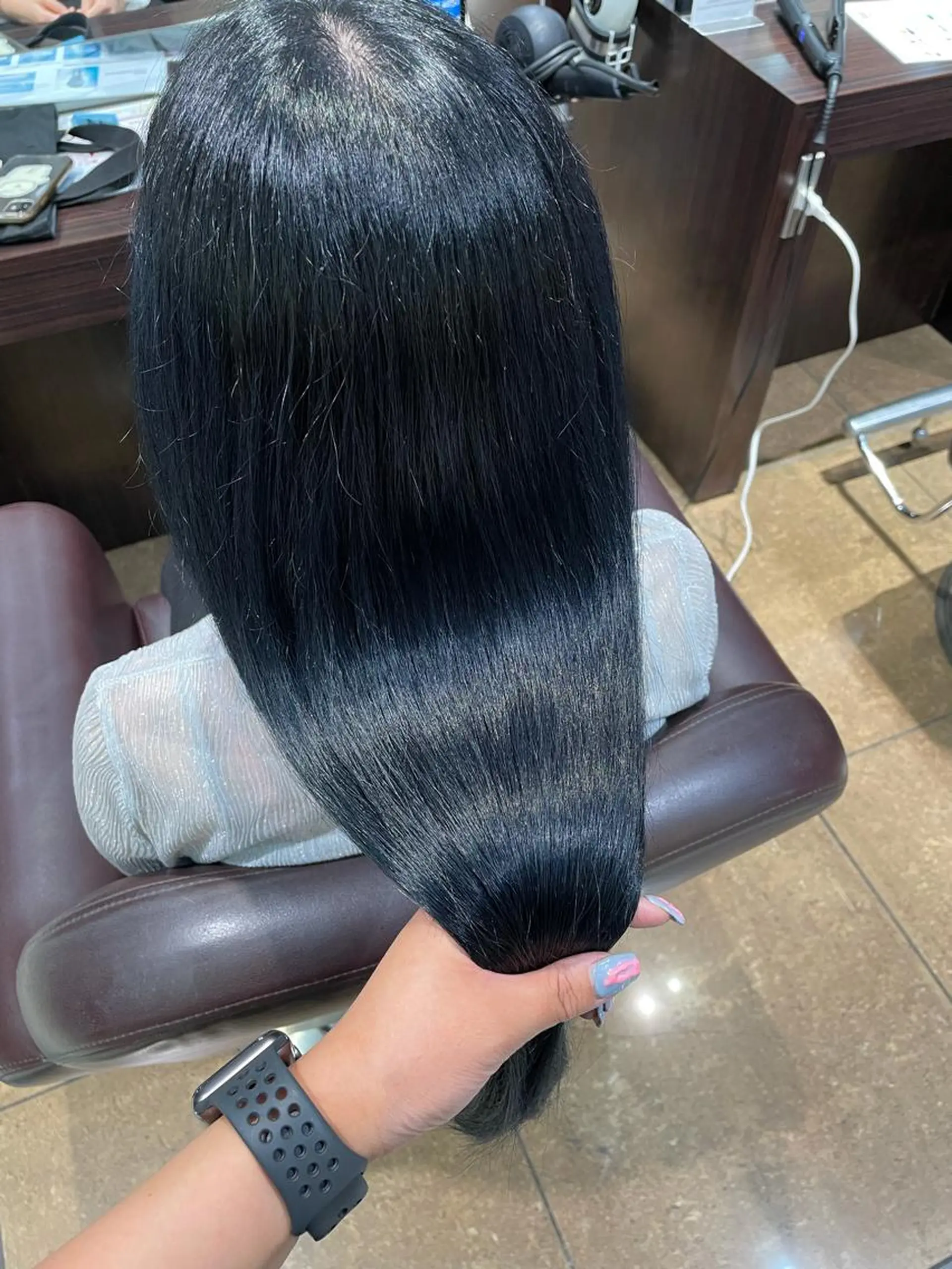 セミロング カラー AMI ウルフパーマ/メンズのヘアスタイル