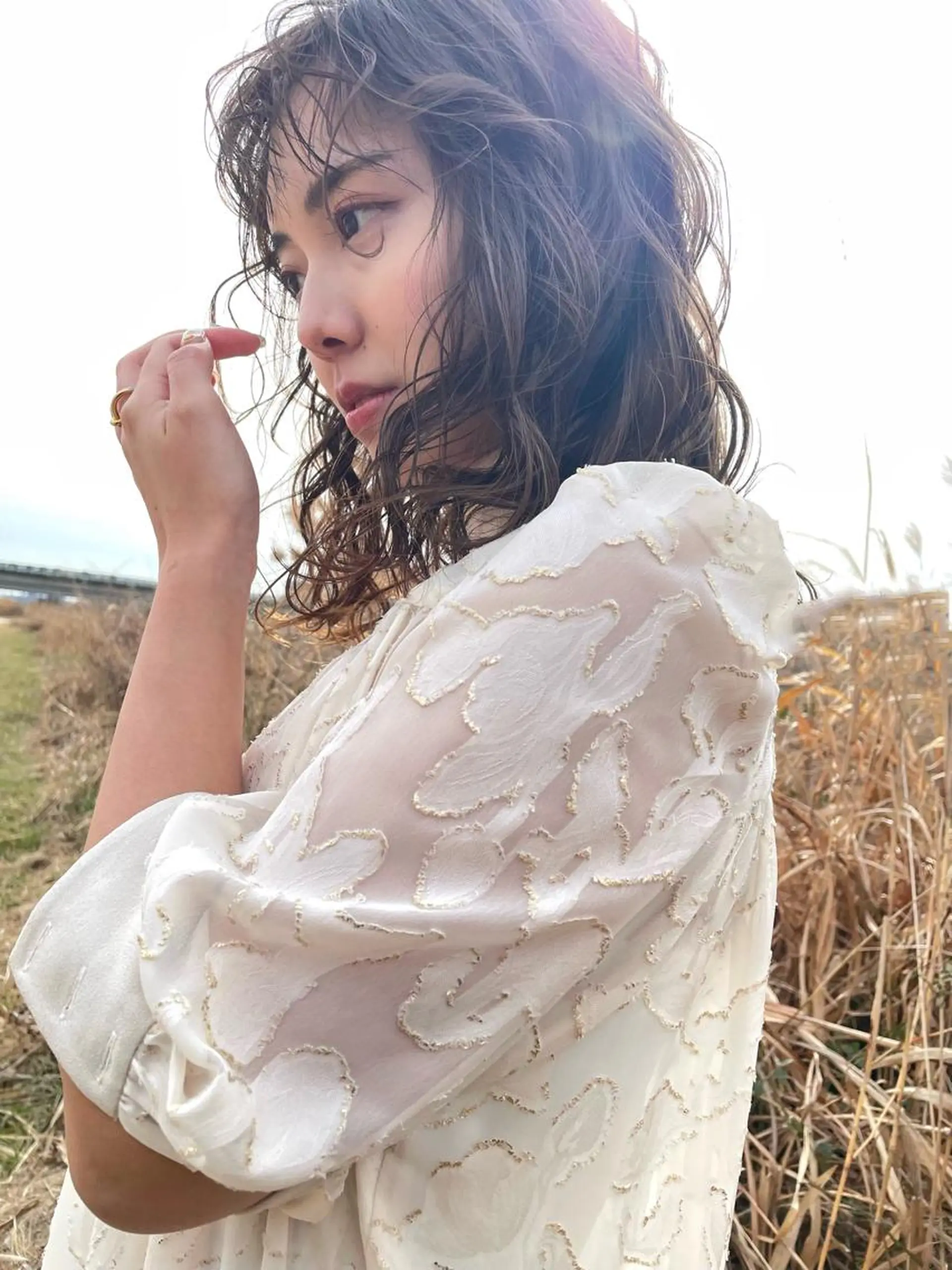 セミロング 金井愛華 【monolith】のヘアスタイル