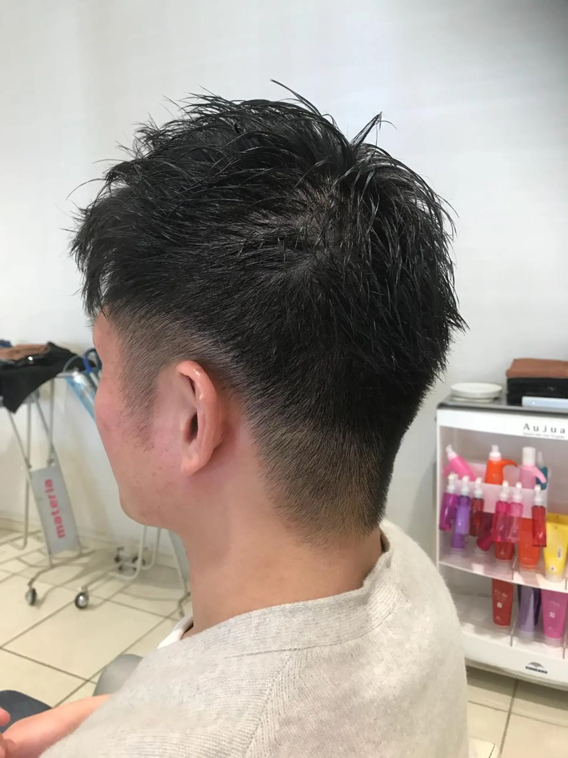 ショート カラー パーマ ヘアアレンジ メンズ キッズ ネイル マツエク・マツパ メンズハイトーン メンズパーマ 刈り上げ アディクシーカラー 透明感カラー カット EnBlesS西宮 マンツーマン神道有基のヘアスタイル