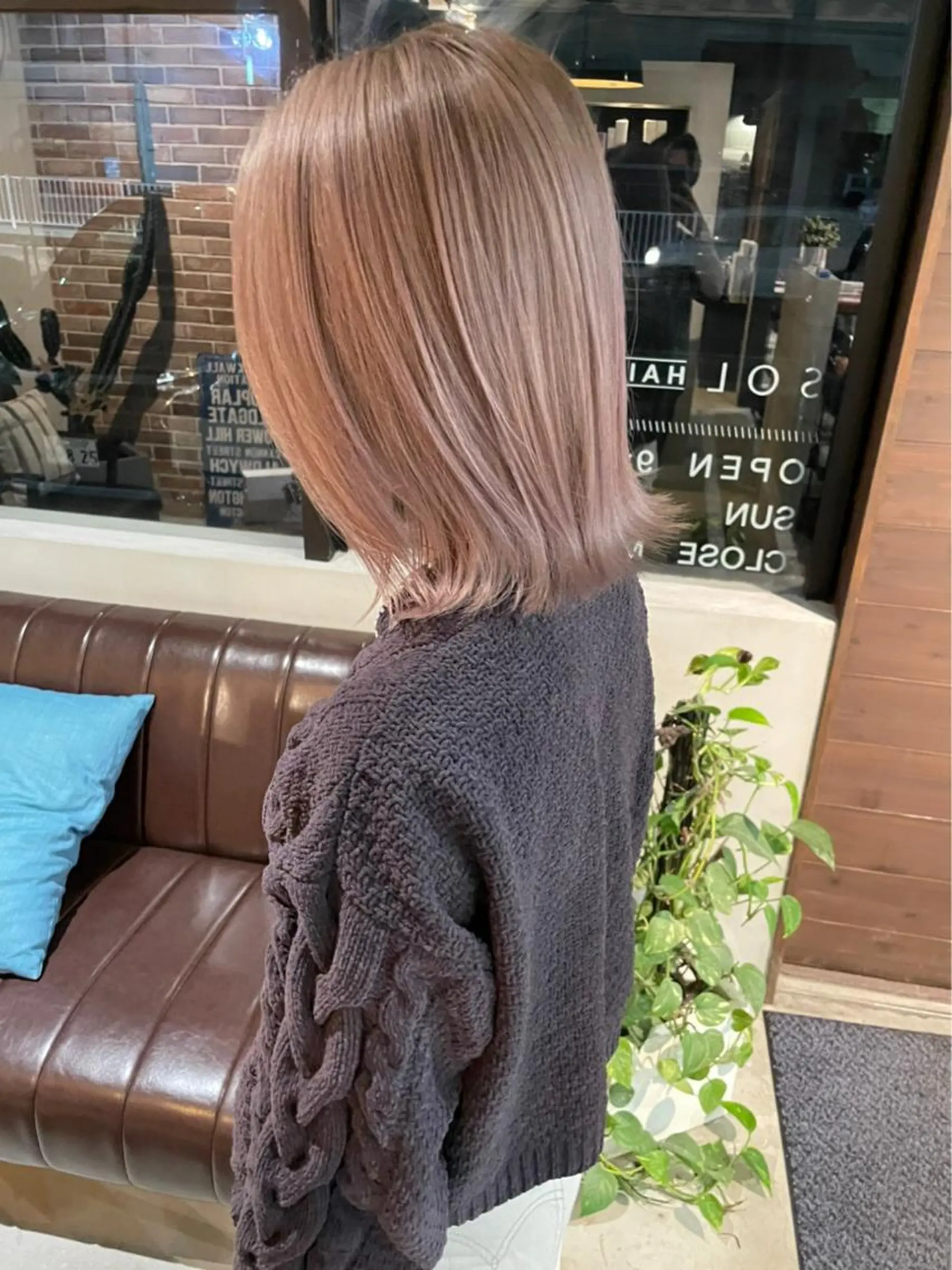 カラー ベージュカラー ミルクティーベージュ 木村 朱里のヘアスタイル
