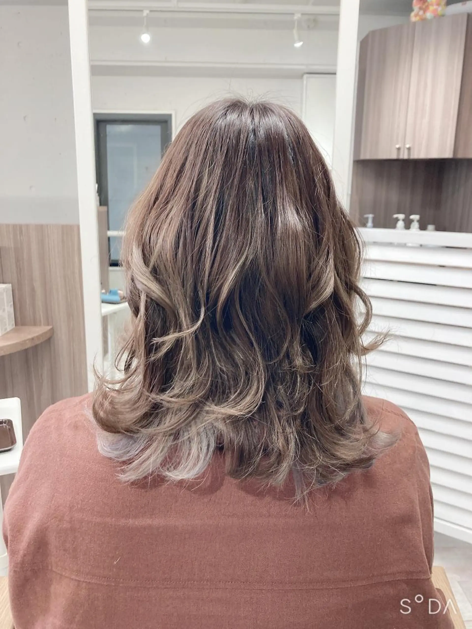 ミディアム カラー インナーカラー ミルミー美容室所属・🦄💒💓齎藤 七海子🦄💒💓の眉毛・アイブロウイメージ