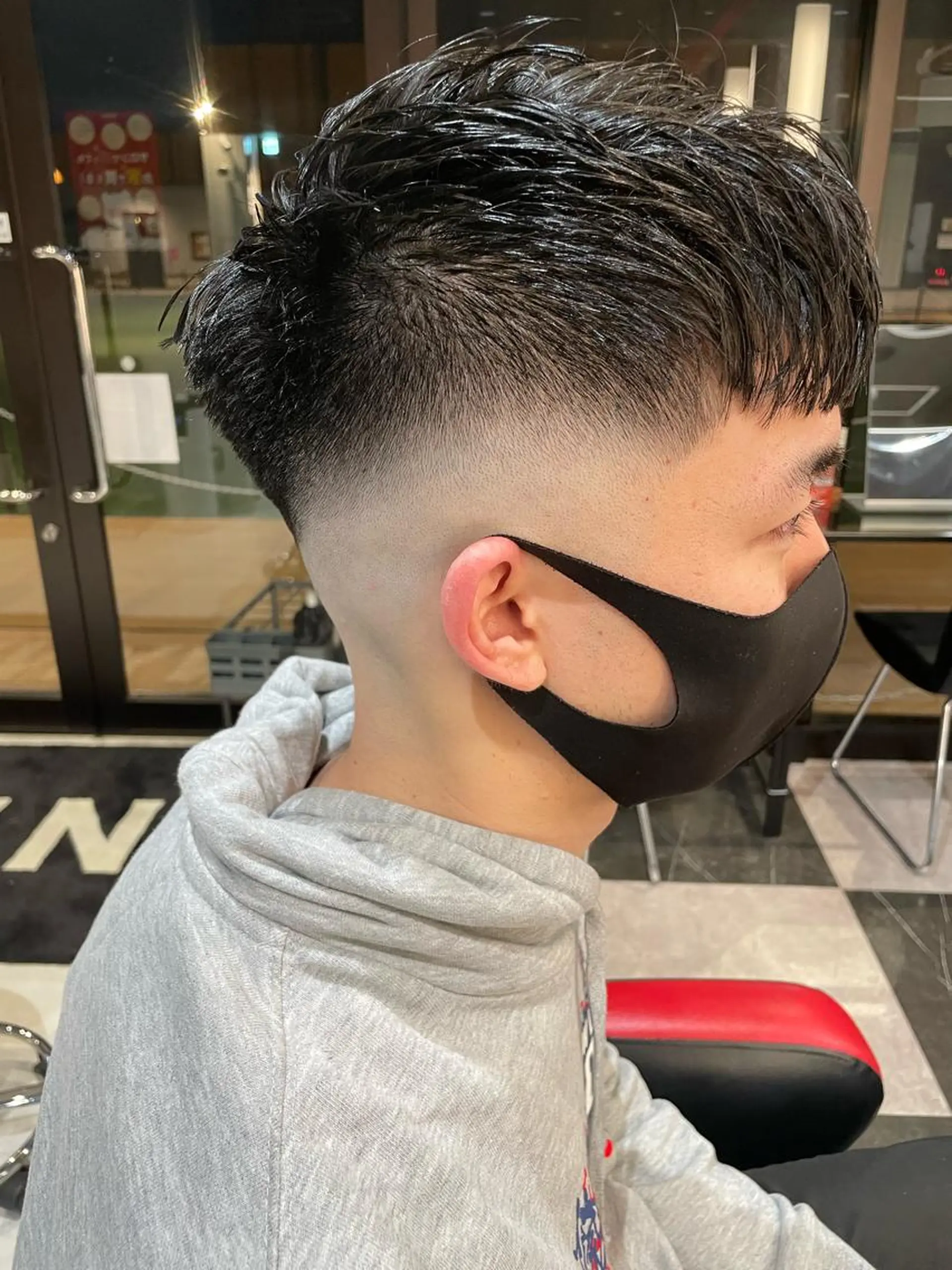 ショート メンズ フェードカット スキンフェード メンズヘア特化 崎田 成人のヘアスタイル