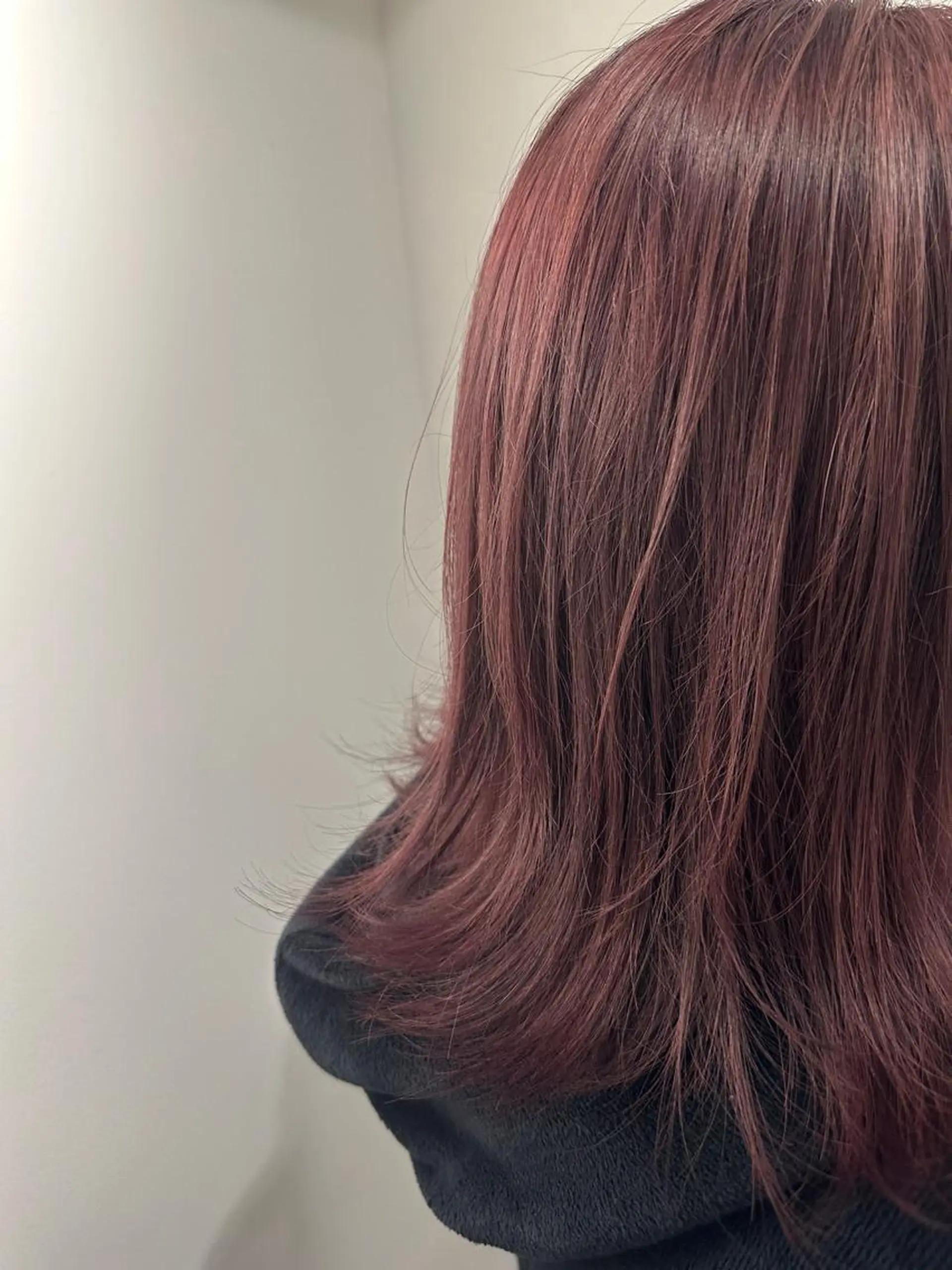 ミディアム カラー 金ウンス 髪質改善カラーのヘアスタイル