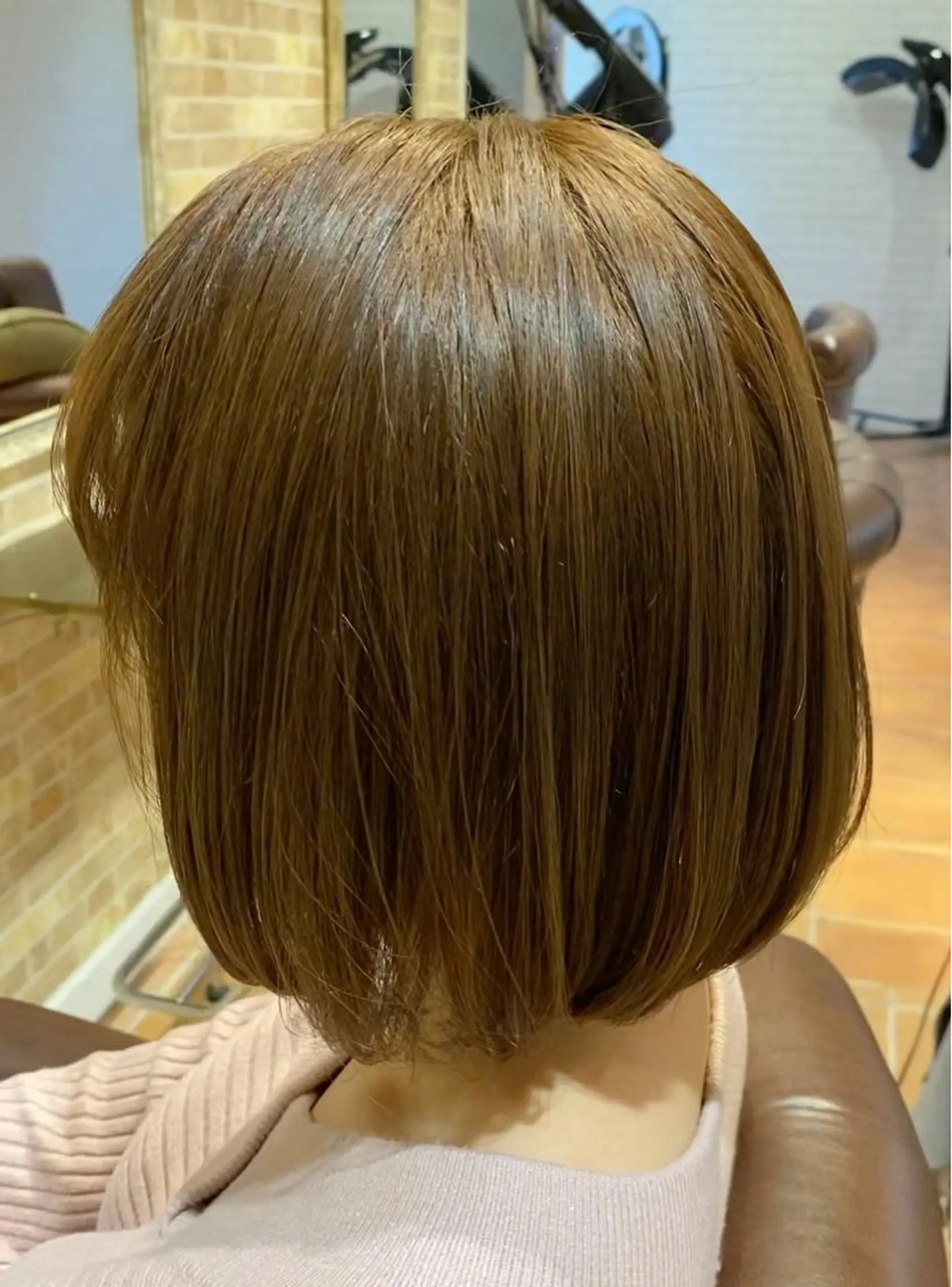 ショート カラー ベージュカラー ブリーチなし✨艶髪 カラー𓃲YAGIのヘアスタイル