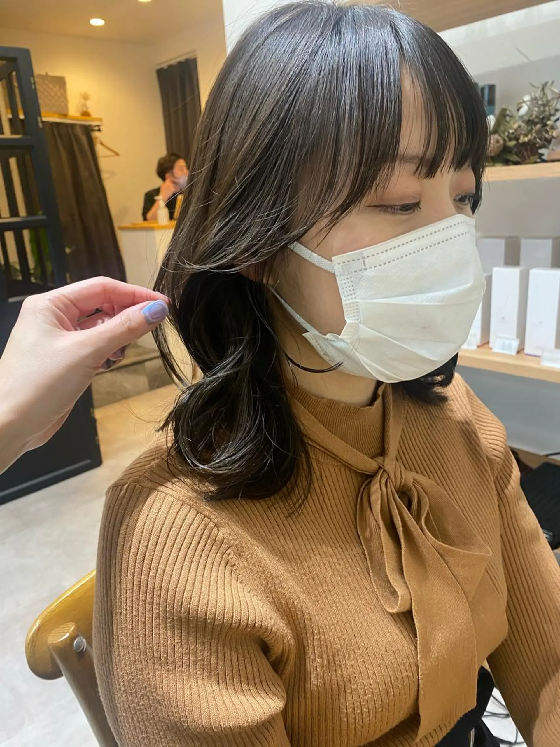 ミディアム カラー カット ヘアカラー トリートメント 似合う髪型が 分からない方へのヘアスタイル