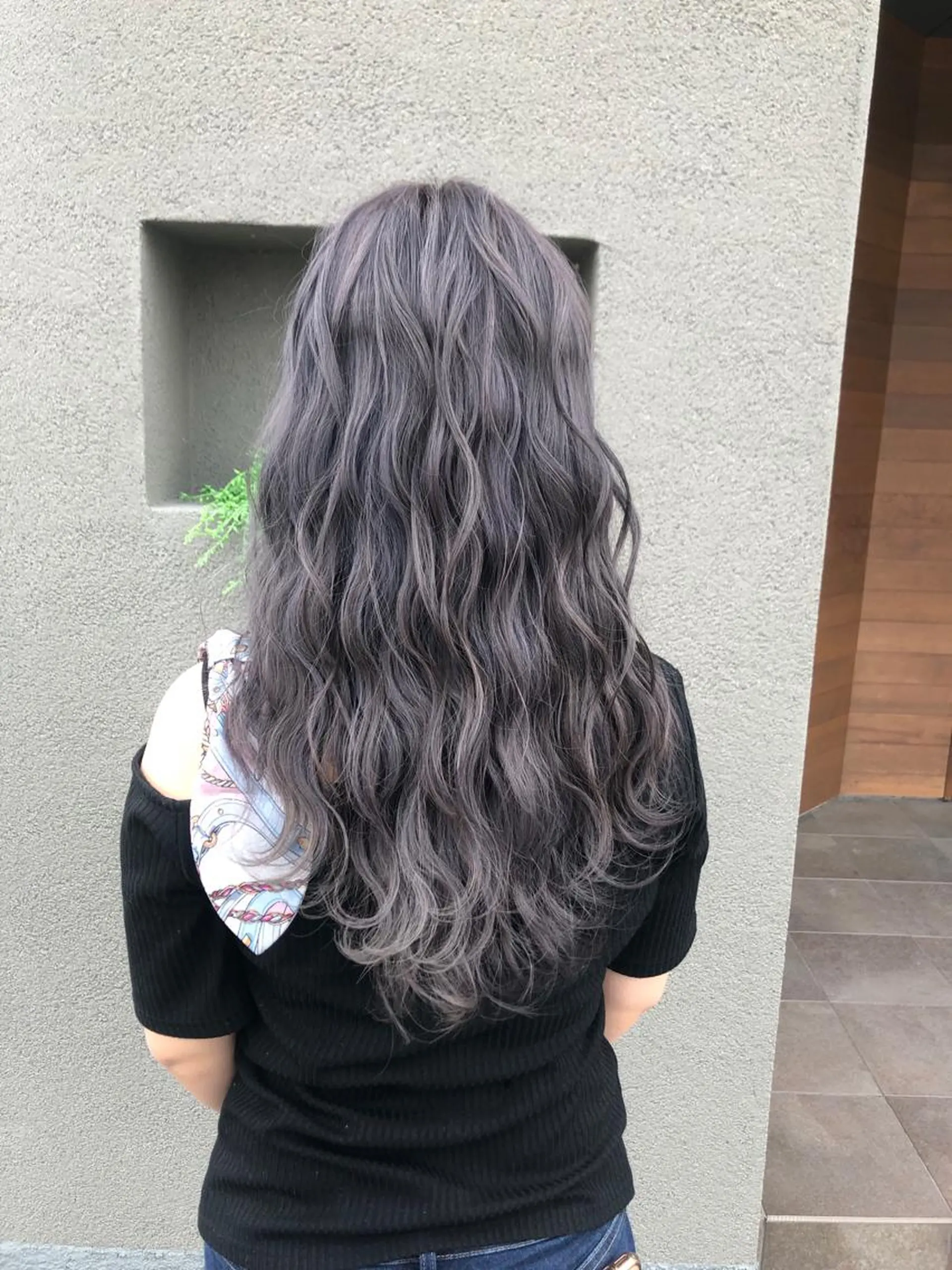 ロング maco 艶感ハイトーン🦋のヘアスタイル