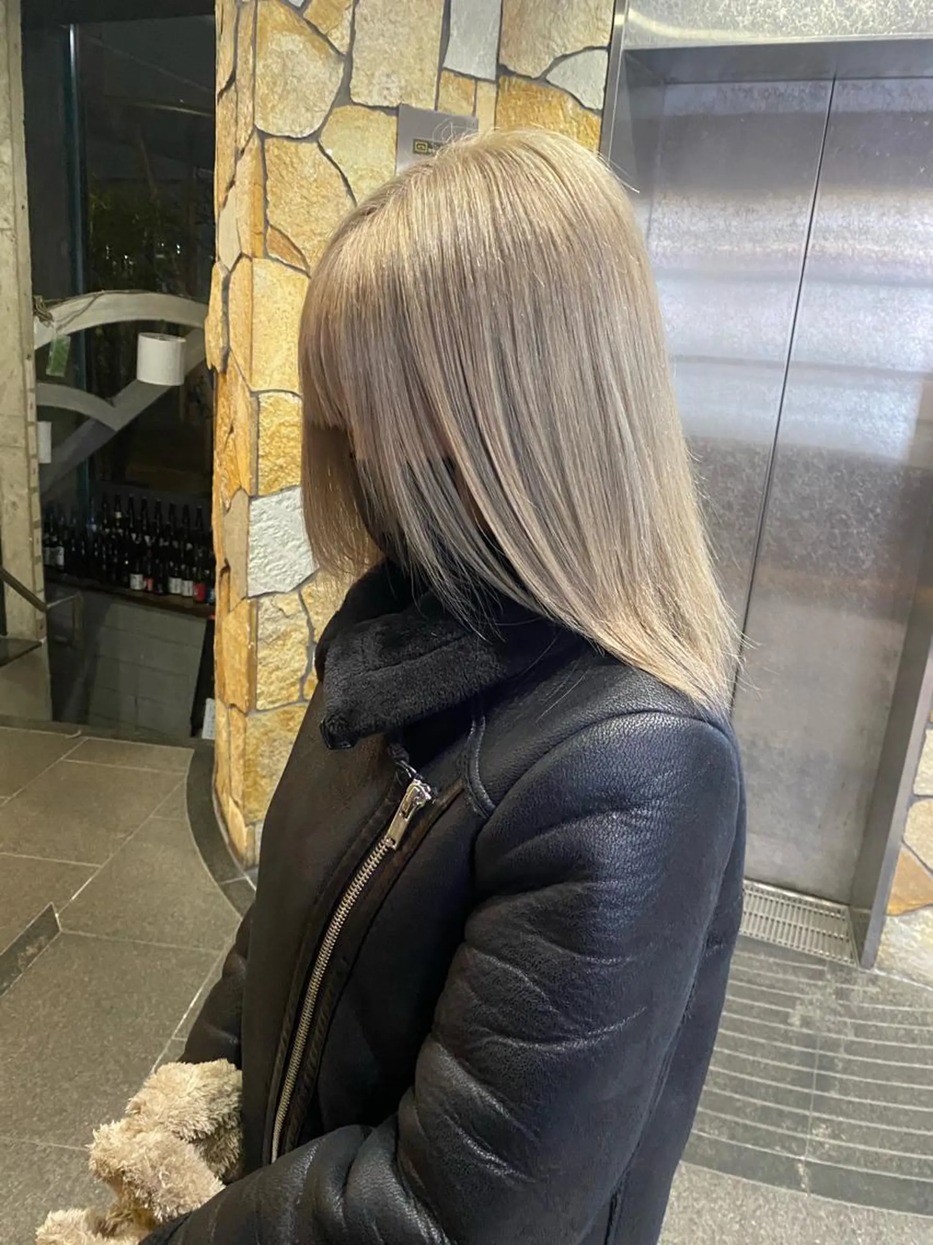 カラー white.梅田 デザインカラー🦄のヘアスタイル