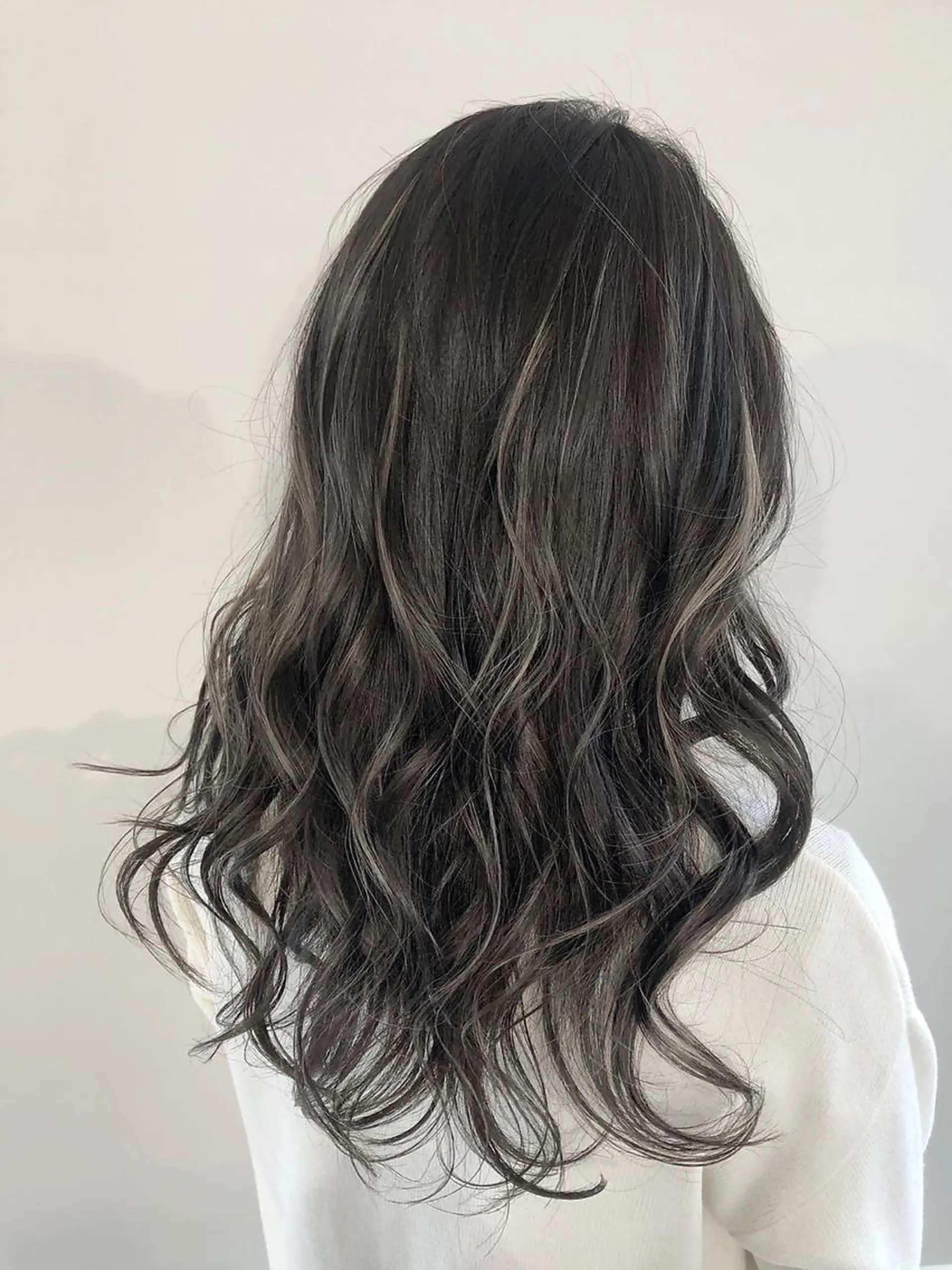 セミロング カラー パーマ ヘアアレンジ メンズパーマの巨匠 鈴木純のヘアスタイル