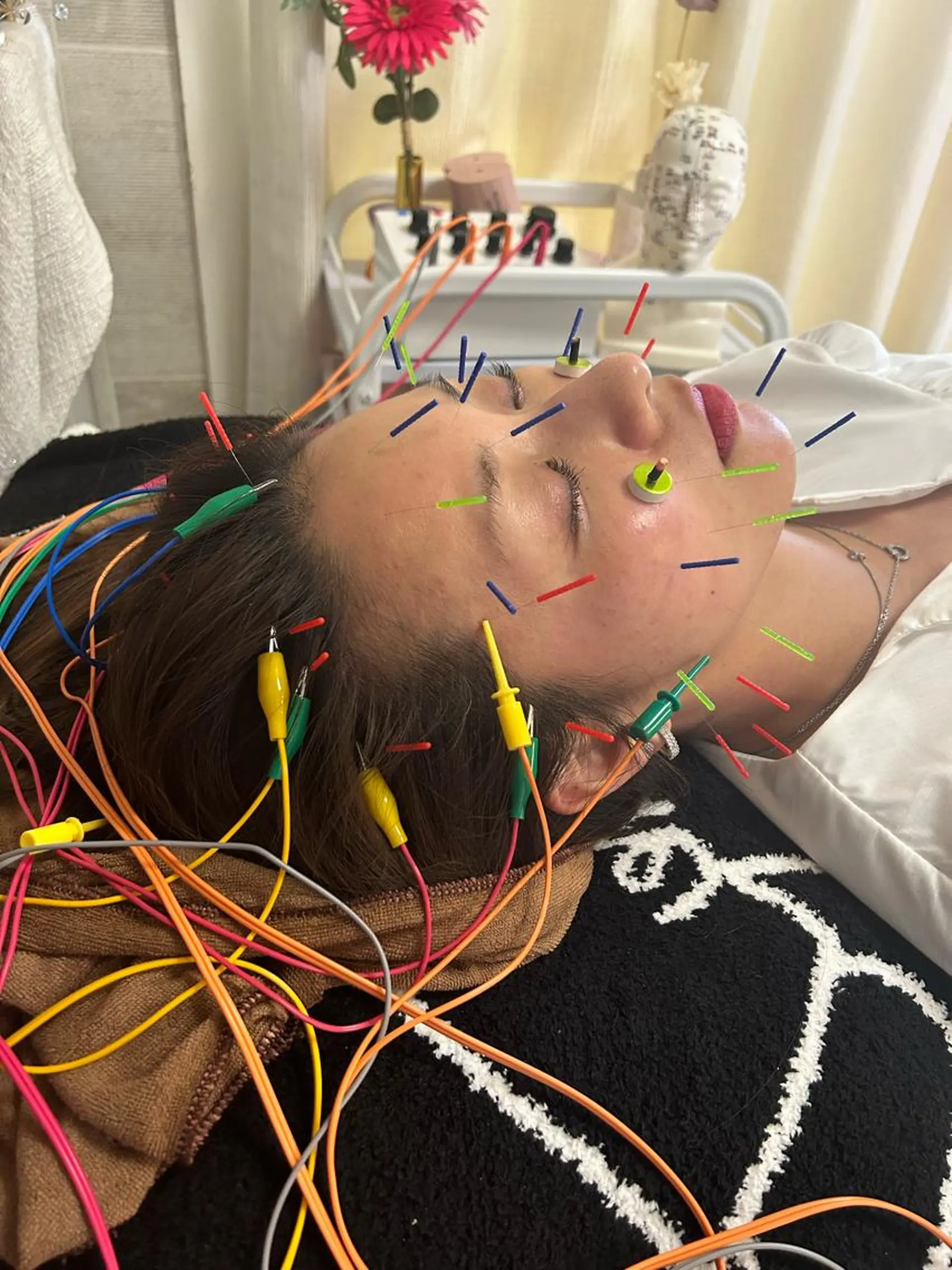 美容鍼灸サロン mahoroba院長のエステ・リラクイメージ