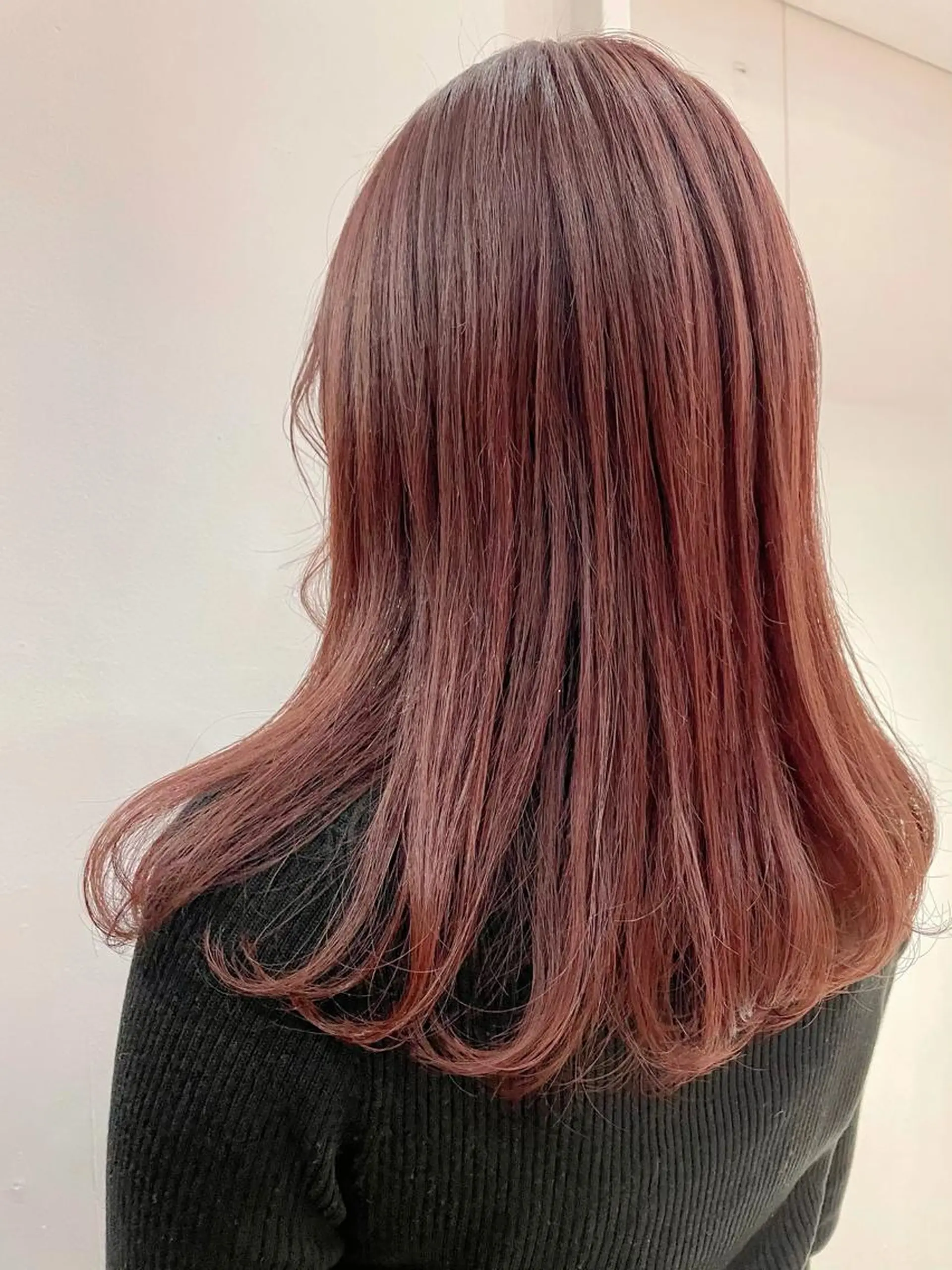ロング カラー 似合わせ｜レイヤー 🪩yurikaのヘアスタイル