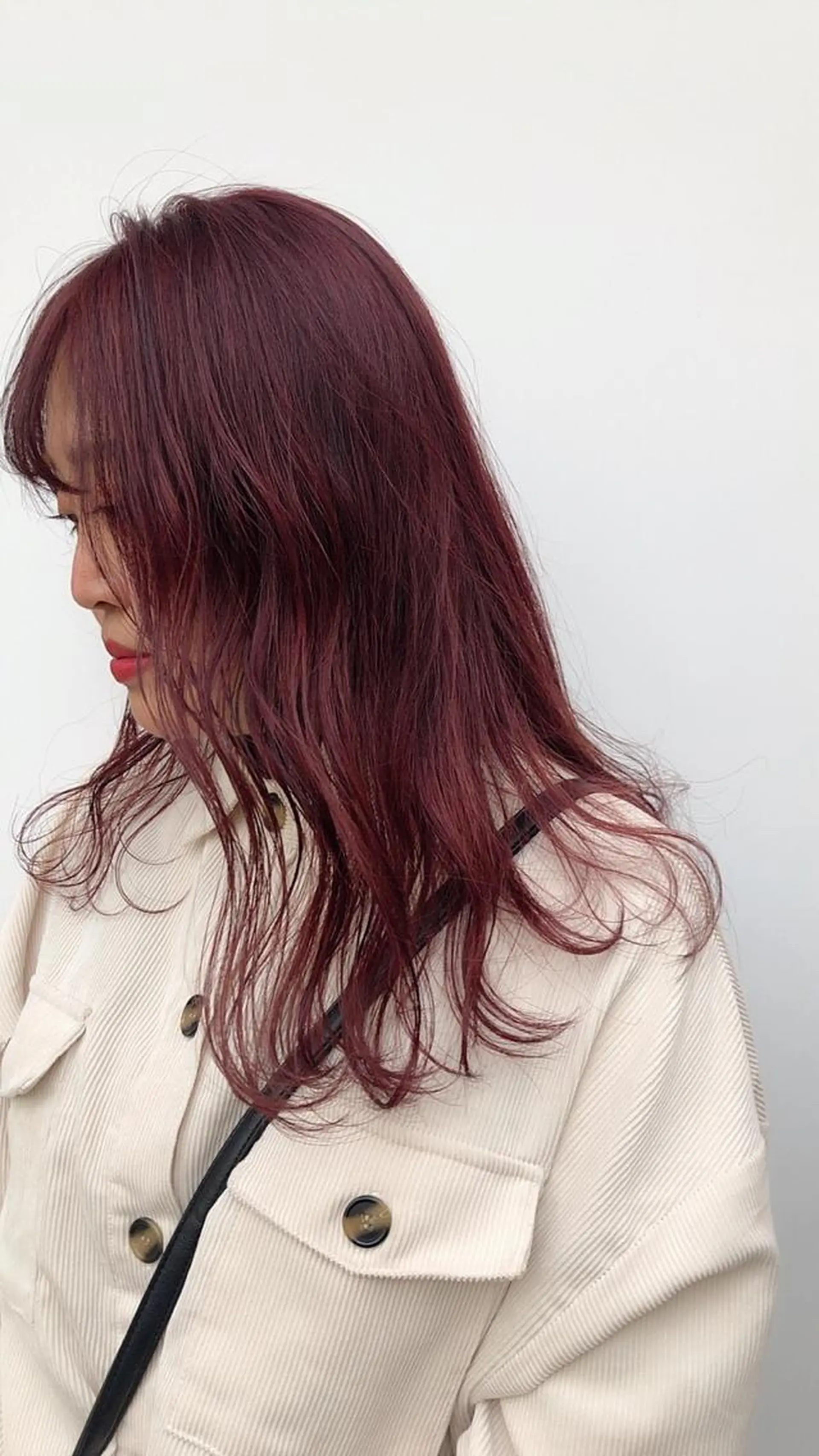 ミディアム カラー カシス ピンクカラー 古屋 花織のヘアスタイル