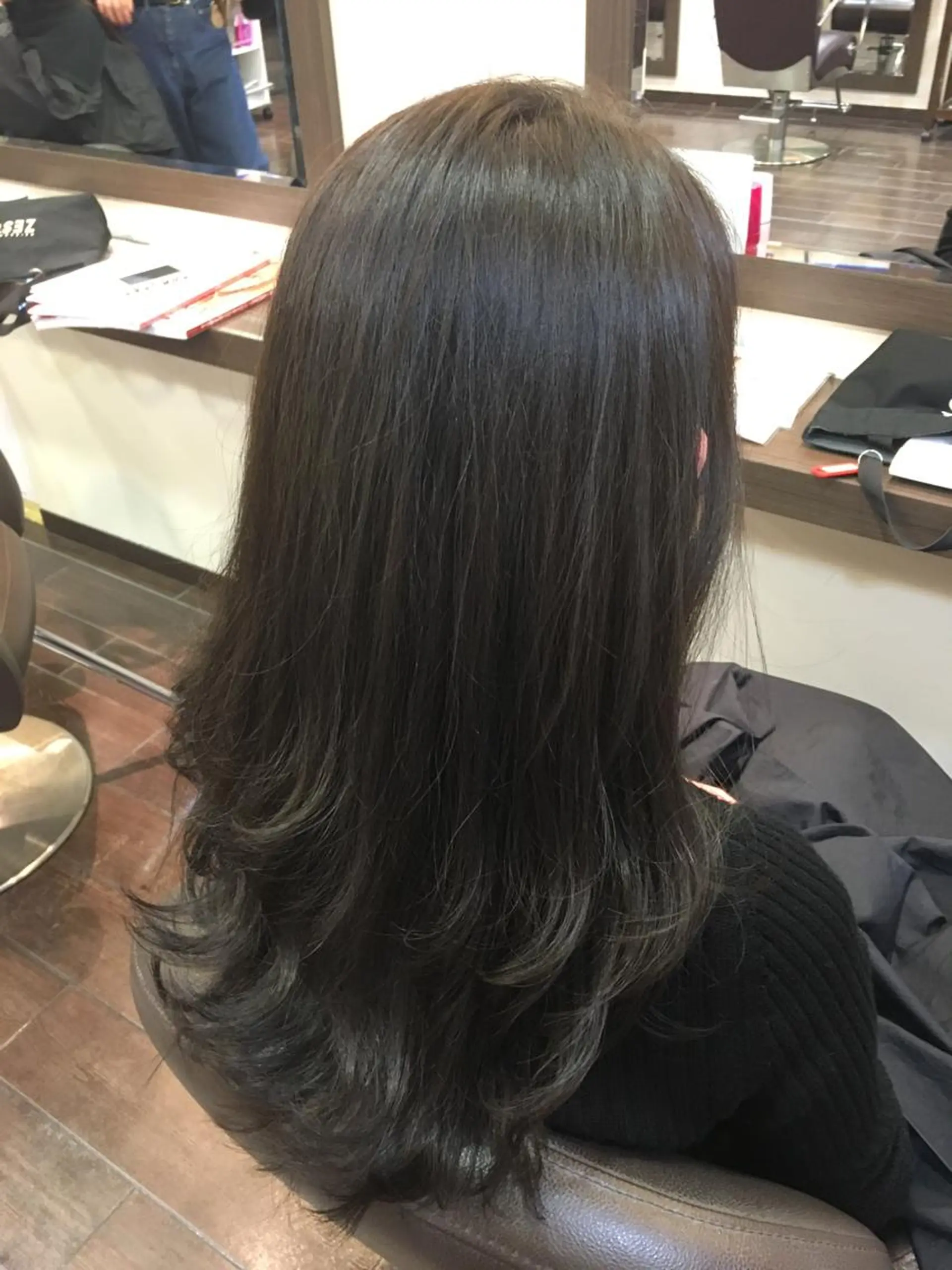 カラー ブルーカラー ネイビーカラー yaya✂︎ 美髪/艶カラーのヘアスタイル