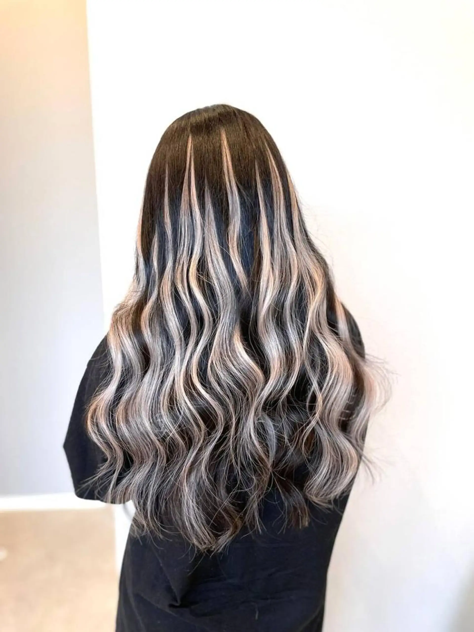 ロング KOSEI シールエクステのヘアスタイル