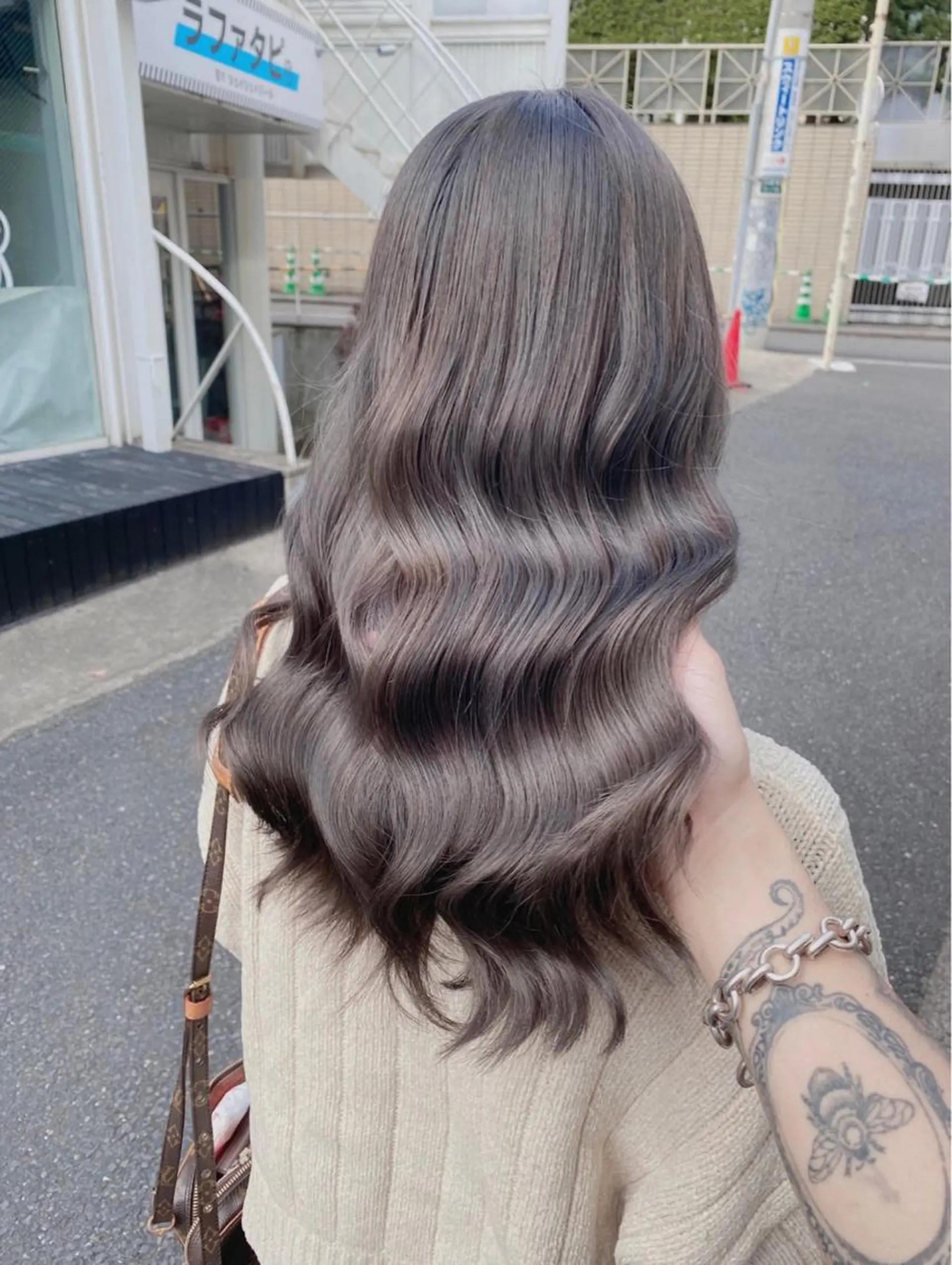 ロング ヘアカラー トリートメント ヘアセット "必ず可愛く” TAKUTOのヘアスタイル